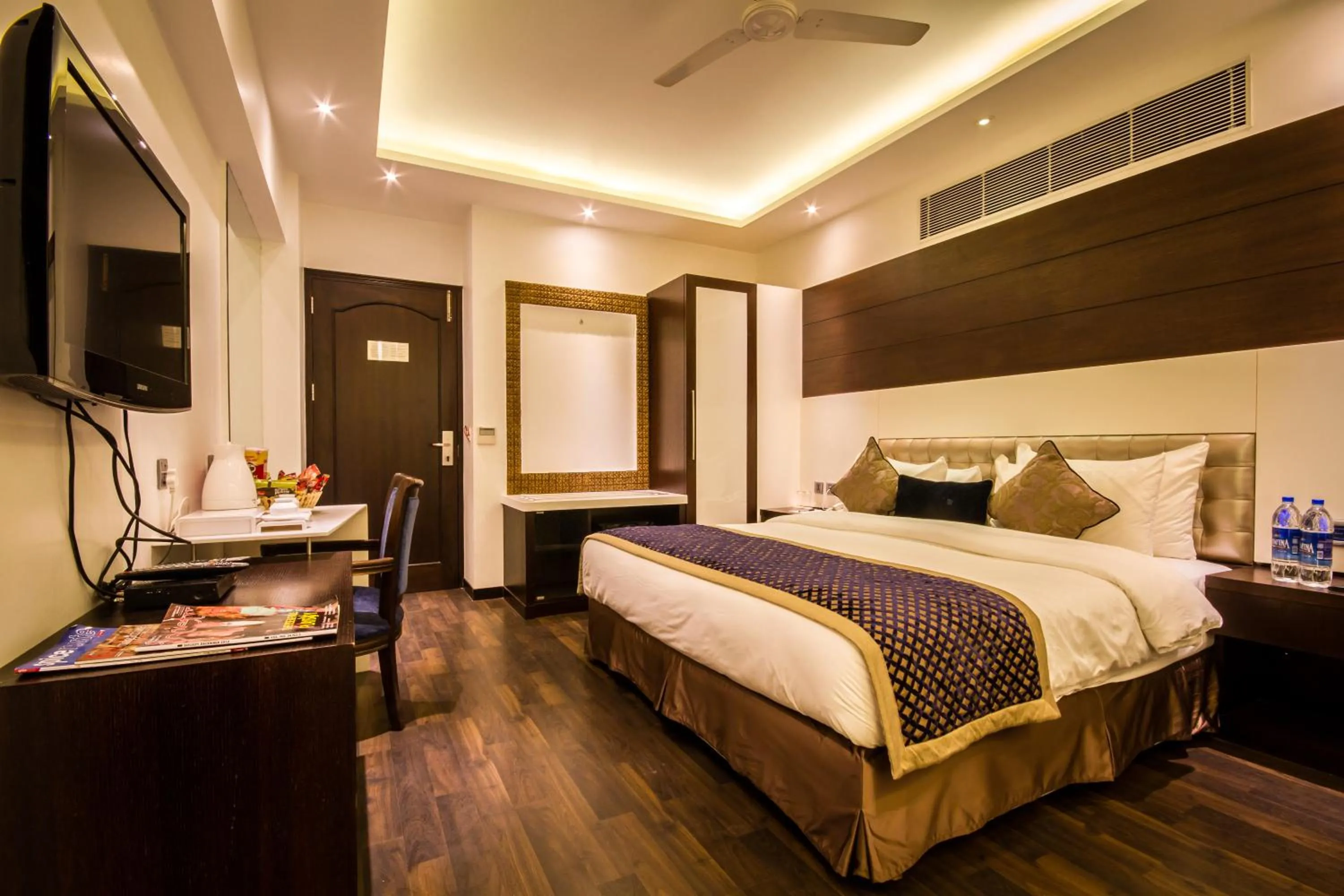 Bed in Hotel Grand Godwin - Near New Delhi Railway Station - Paharganj