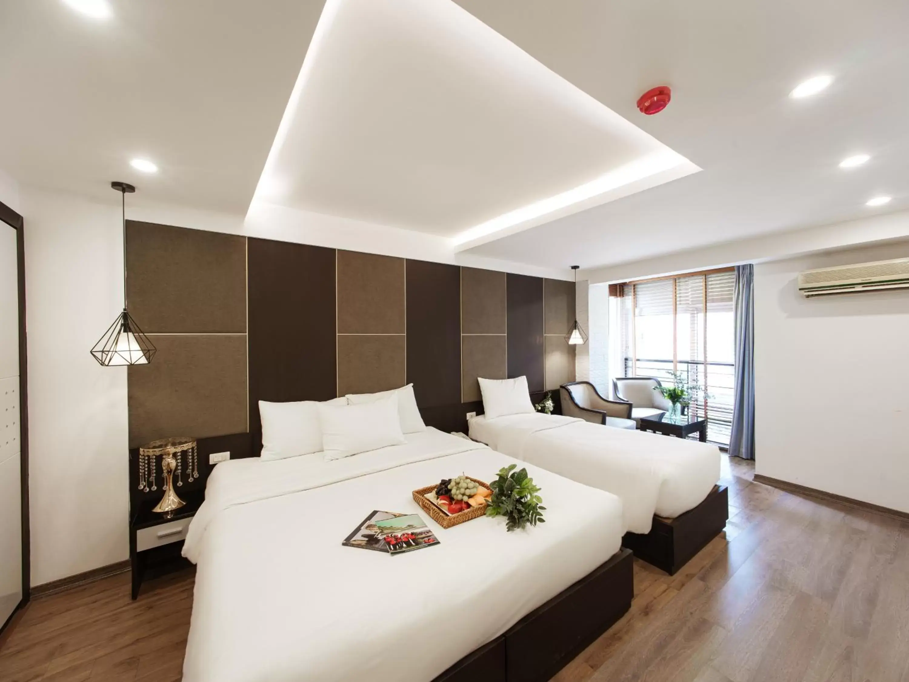 Family Room in Keypad Hotel - 24 Hang Ga Family Room in Keypad Hotel - 24 Hang Ga