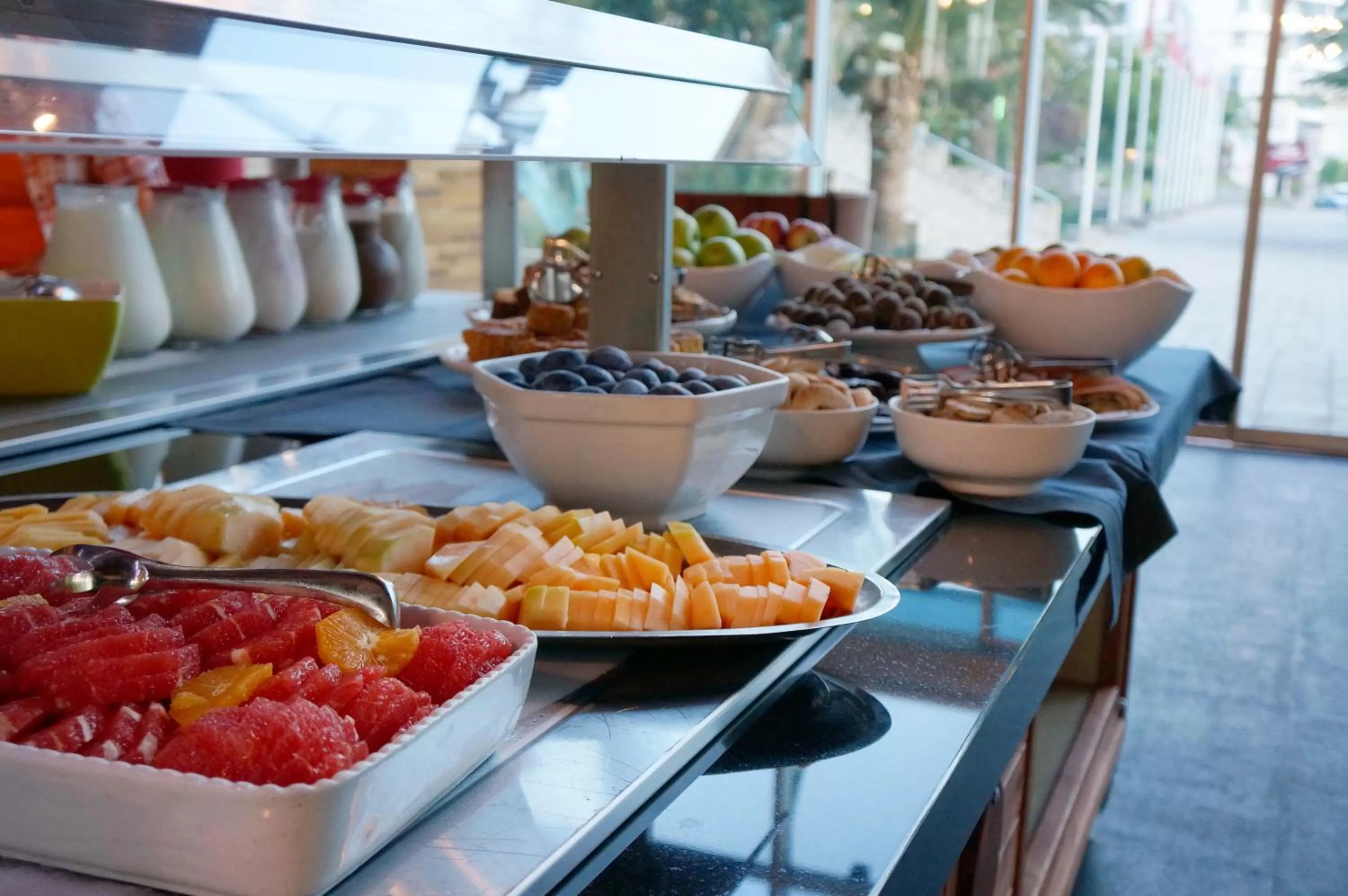 Buffet breakfast in Avala Resort & Villas