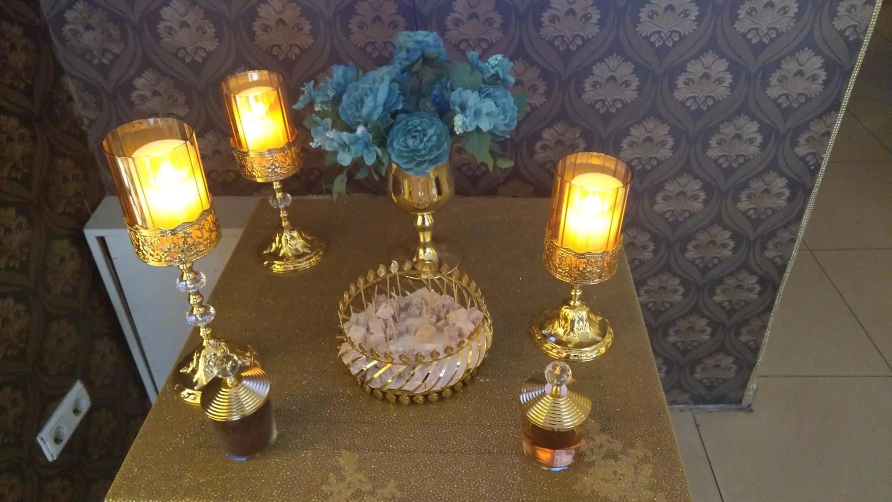 Decorative detail in GRAND ZENTRUM HOTEL & CAFE RESTAURANT - Taksim Square