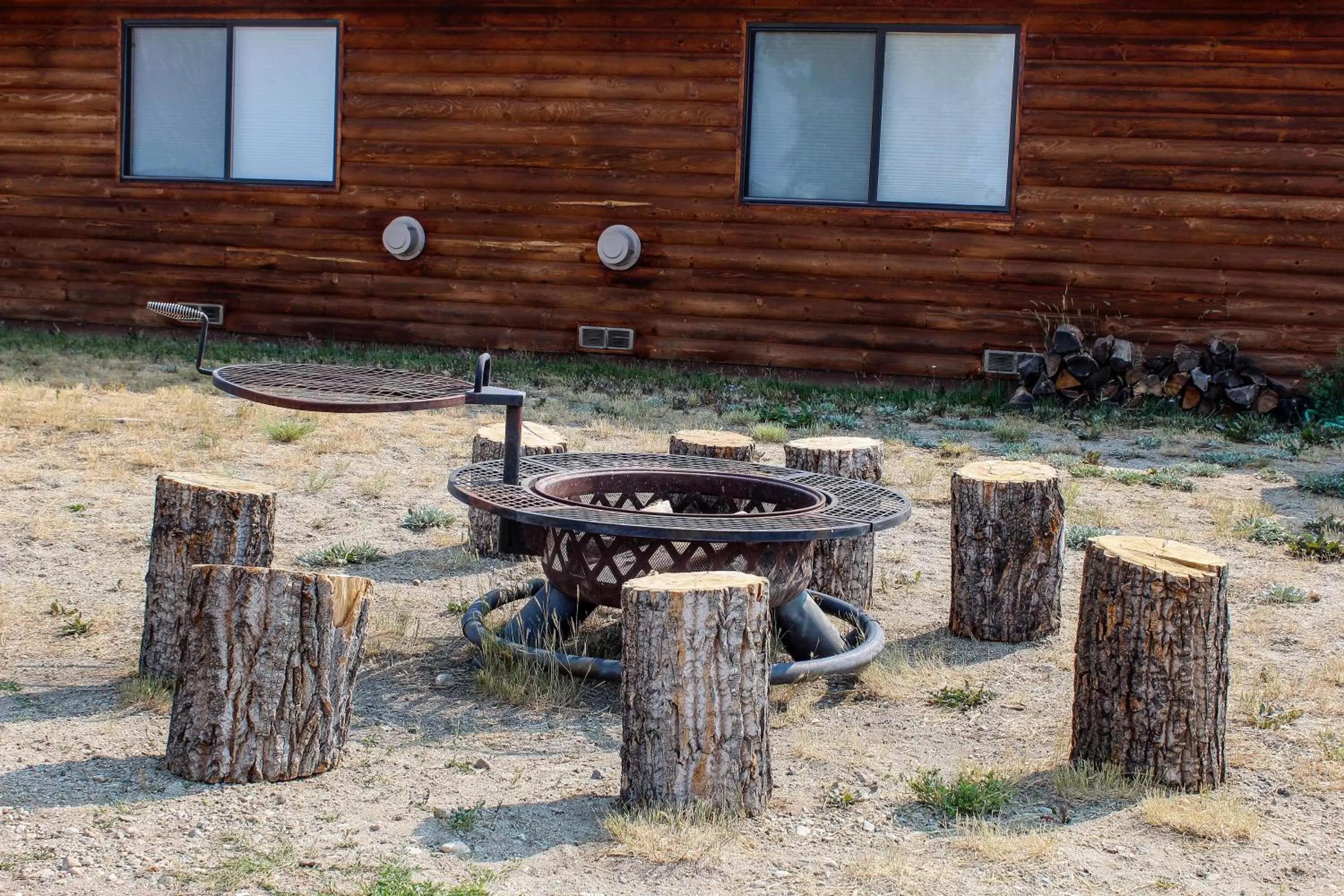 Property building in Boulder Inn