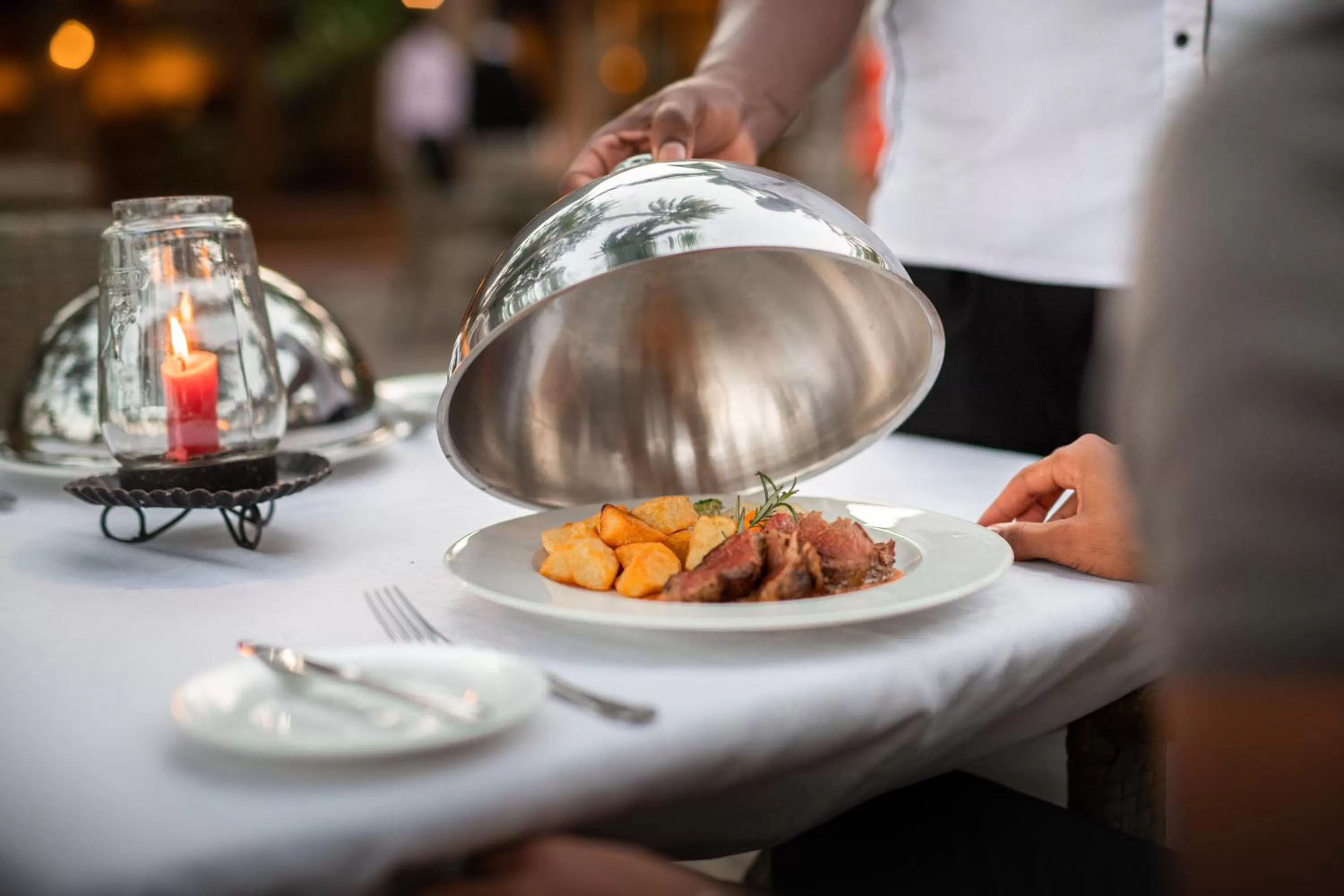 Restaurant/places to eat in Severin Sea Lodge