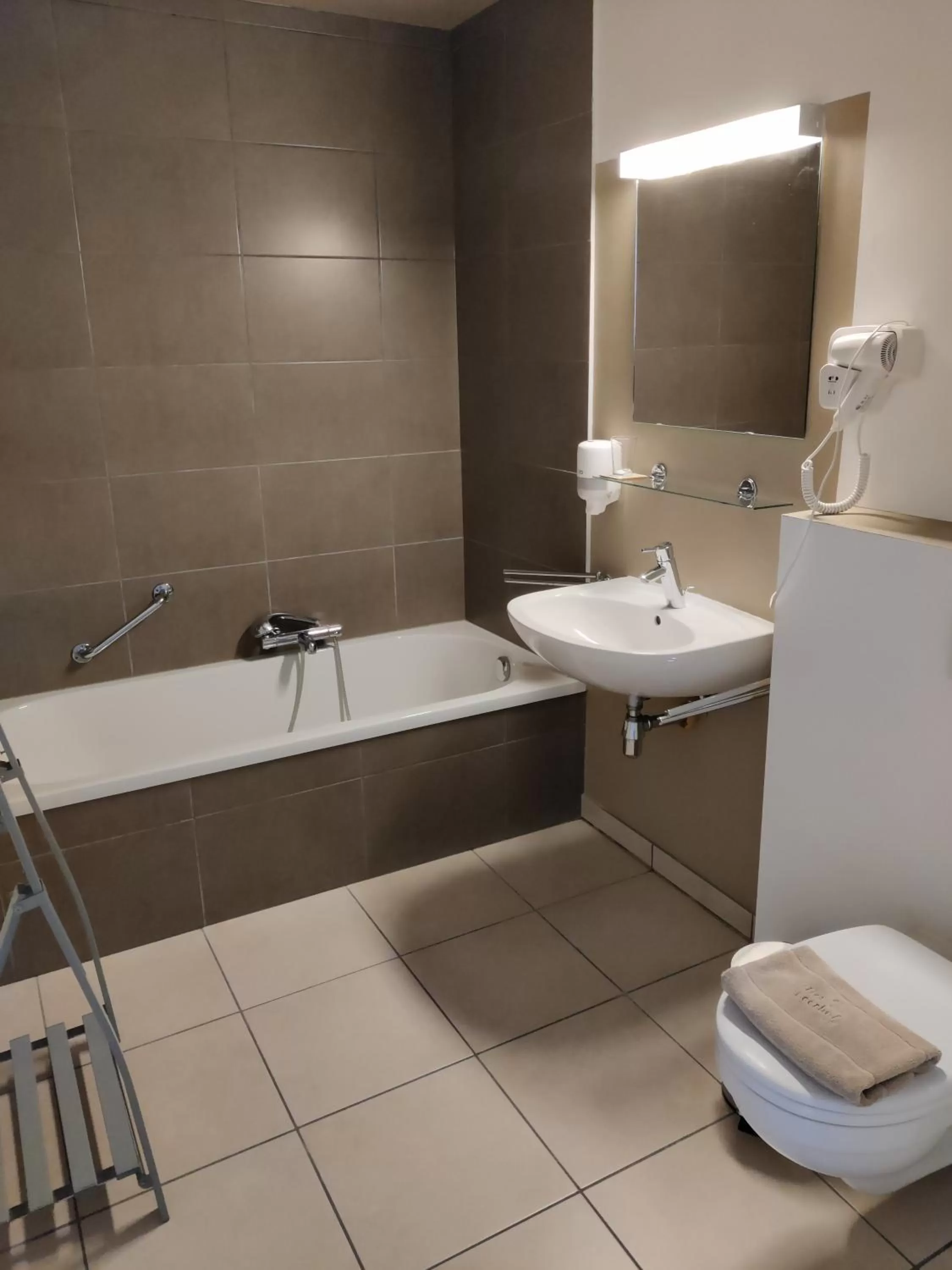 Bathroom in Flandrien Hotel