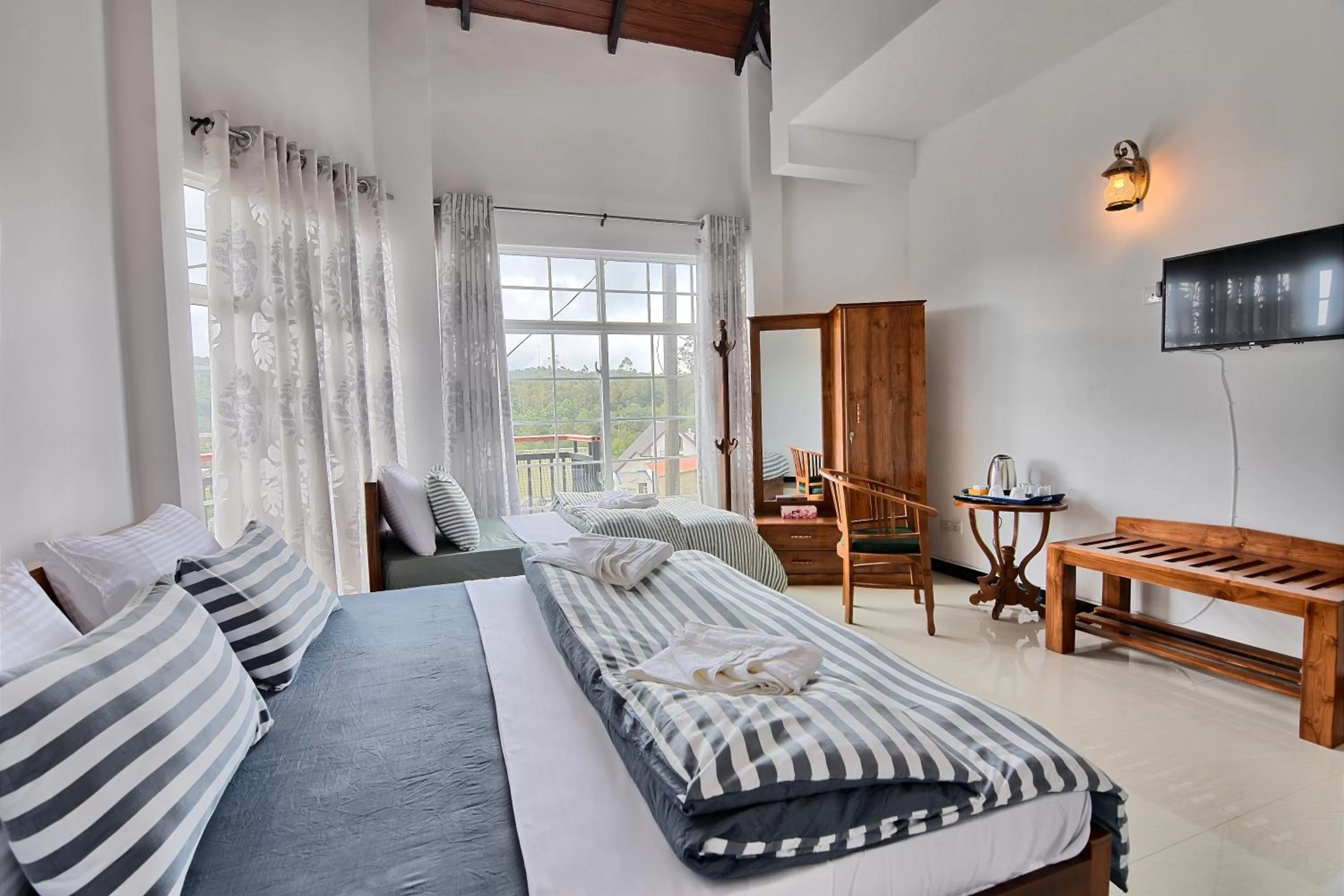 Bedroom, Bed in Misthill Rest - Lavish Villa