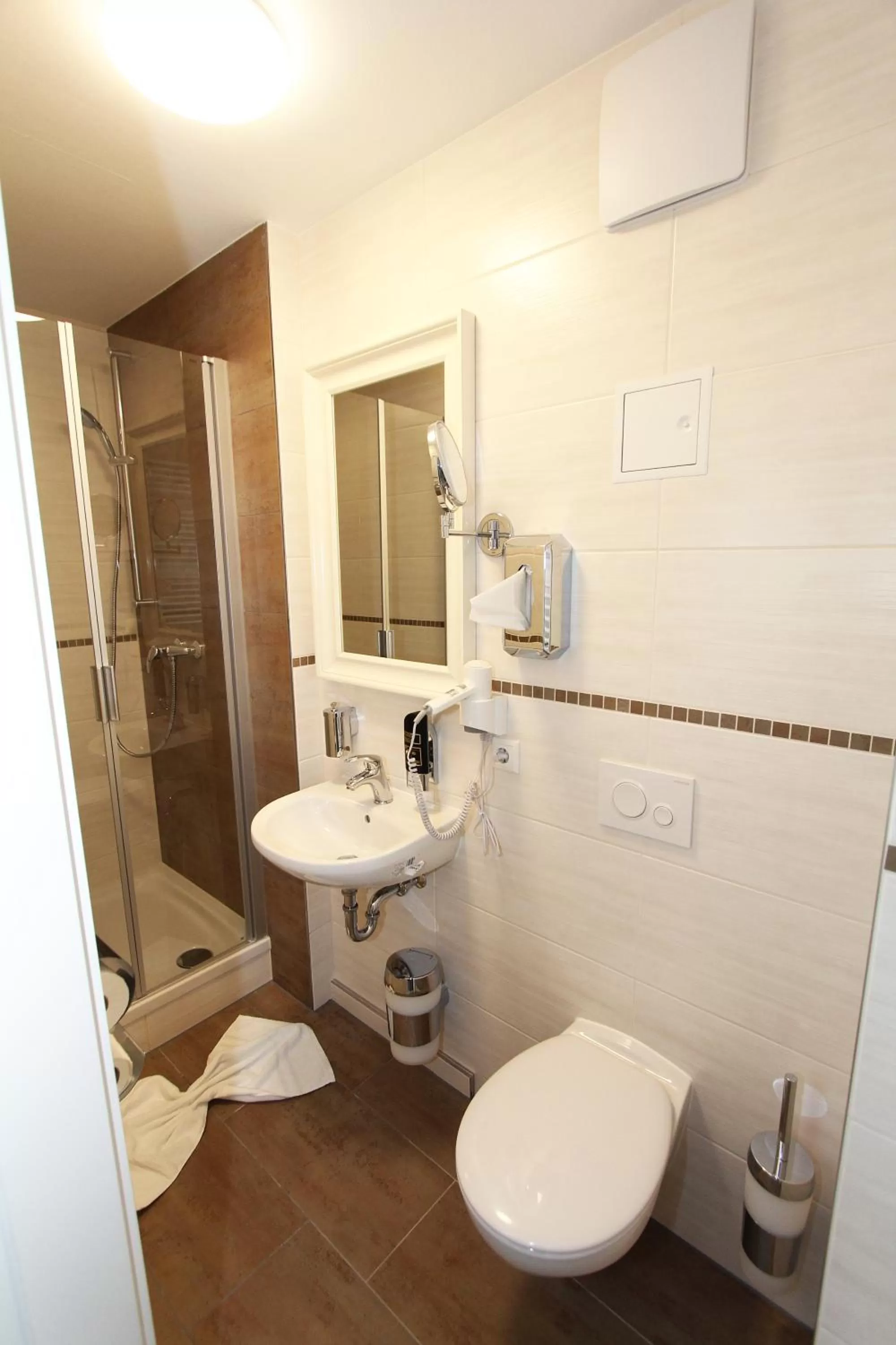 Bathroom in Pension Villa Colosseo im Herzen von Meiningen