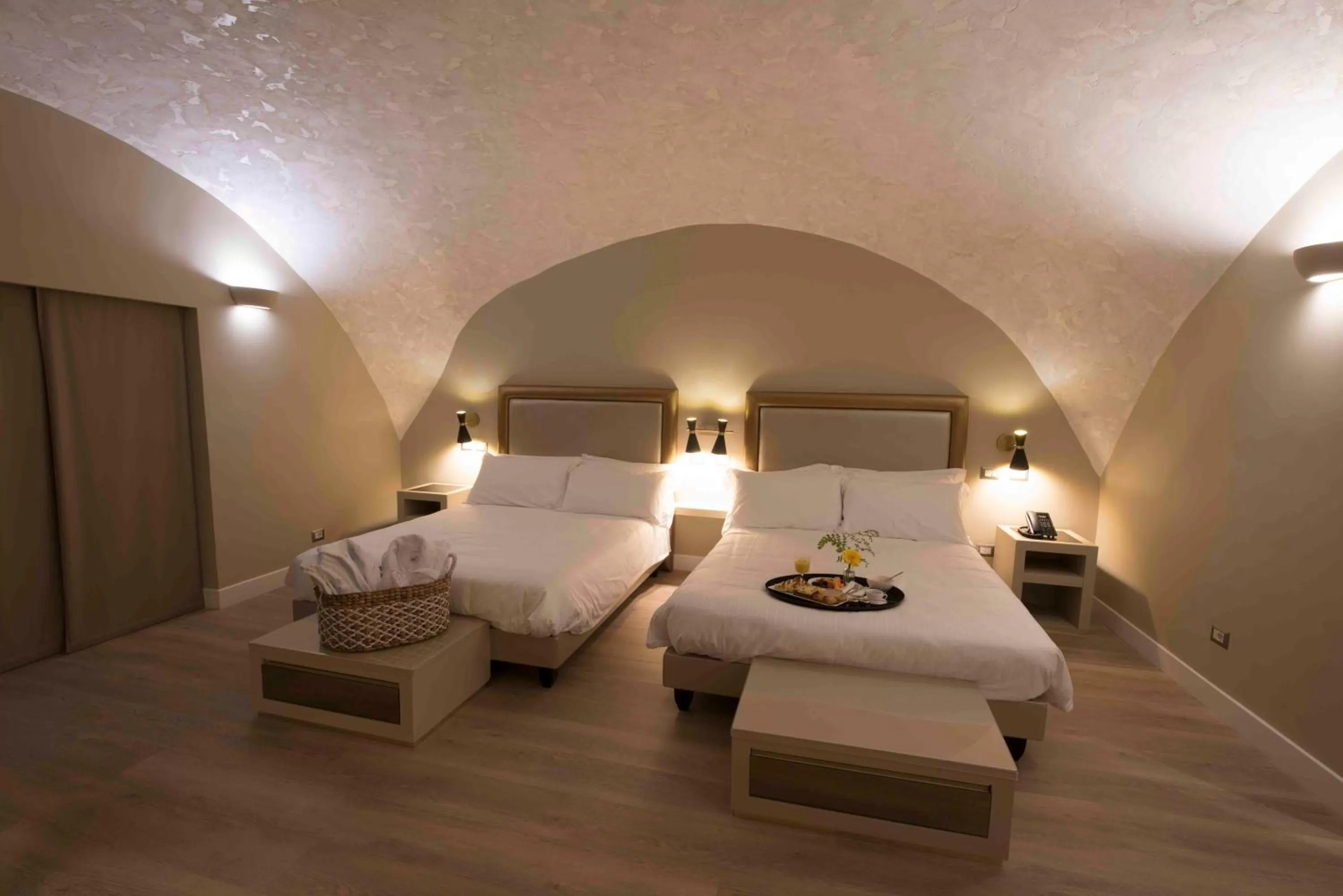 Photo of the whole room, Bed in Caruso Place Luxury Rooms & Suites