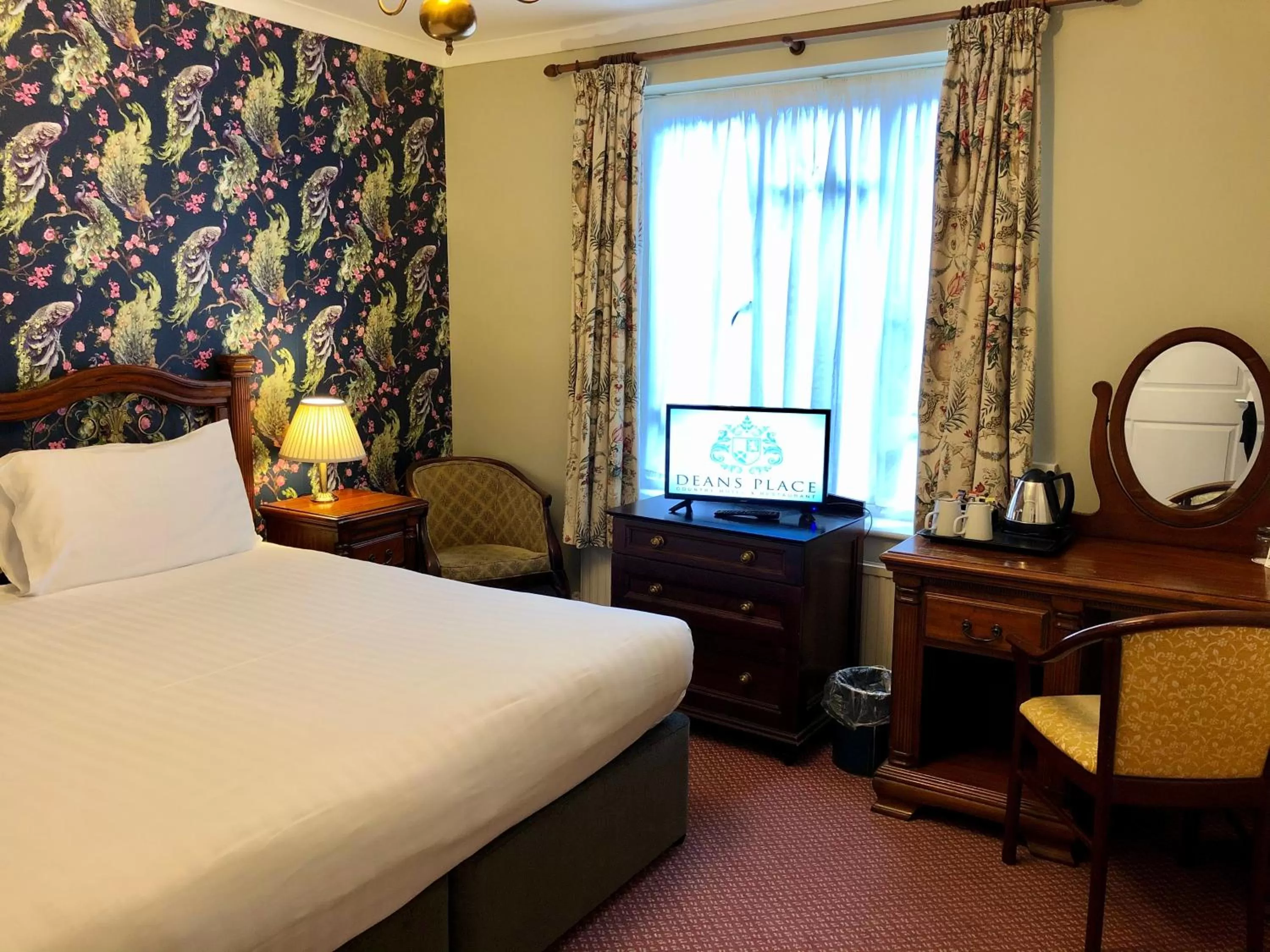 Bed in Deans Place Hotel