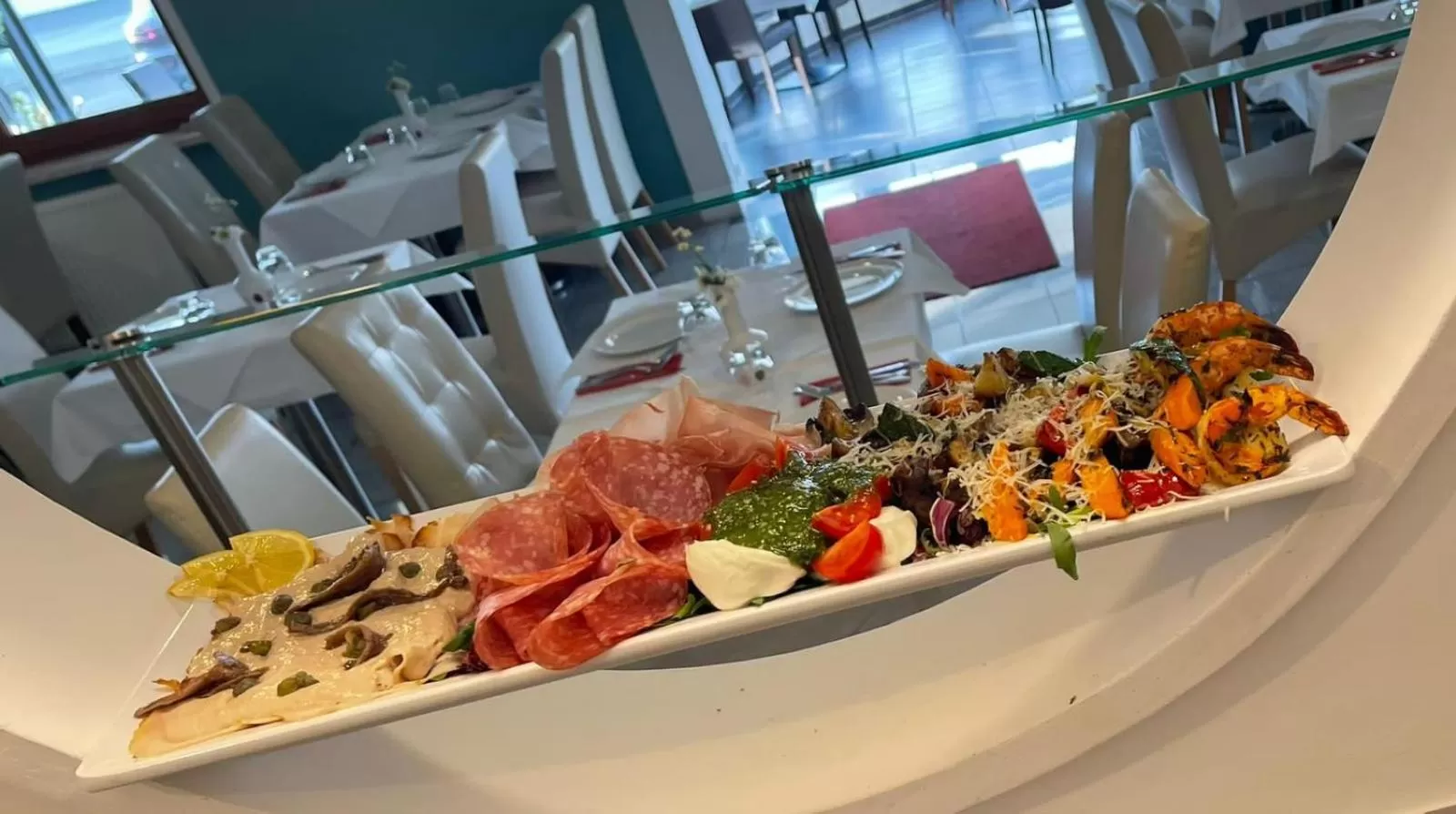 Restaurant/places to eat in Hotel Quickborn & Gästehaus Hesse