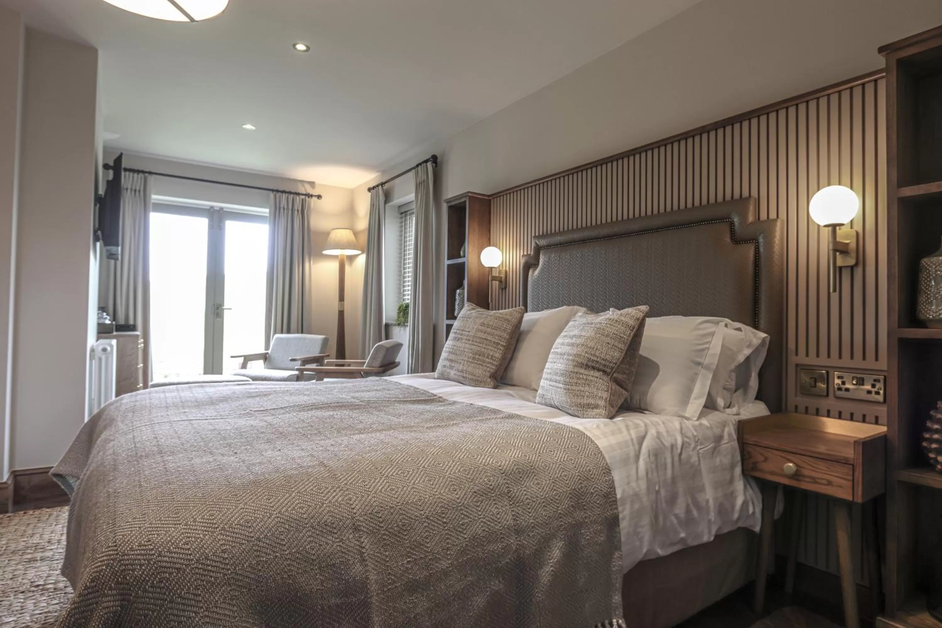 Bedroom, Bed in The Tempest Arms