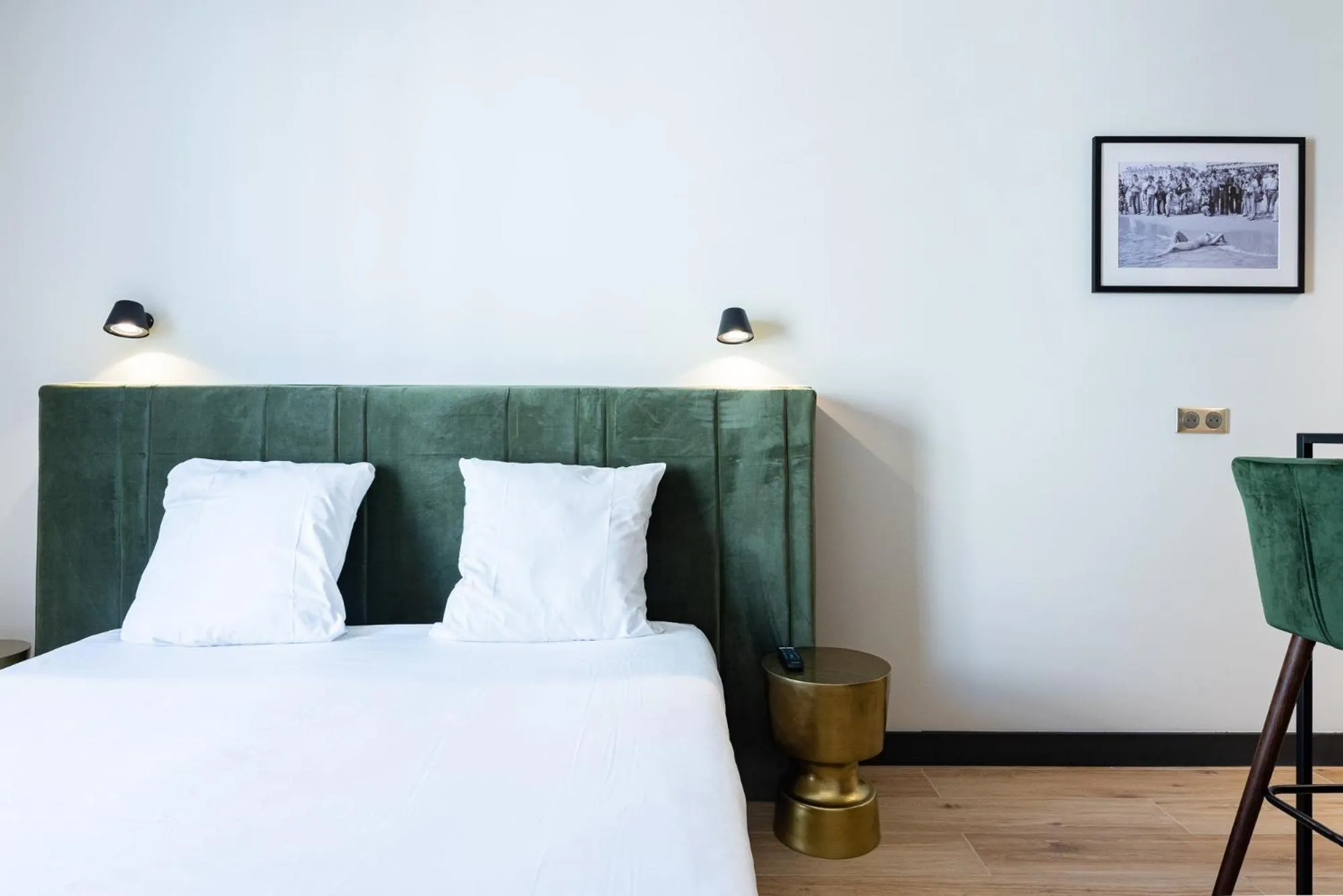 Bed in Florella Croisette Apartment