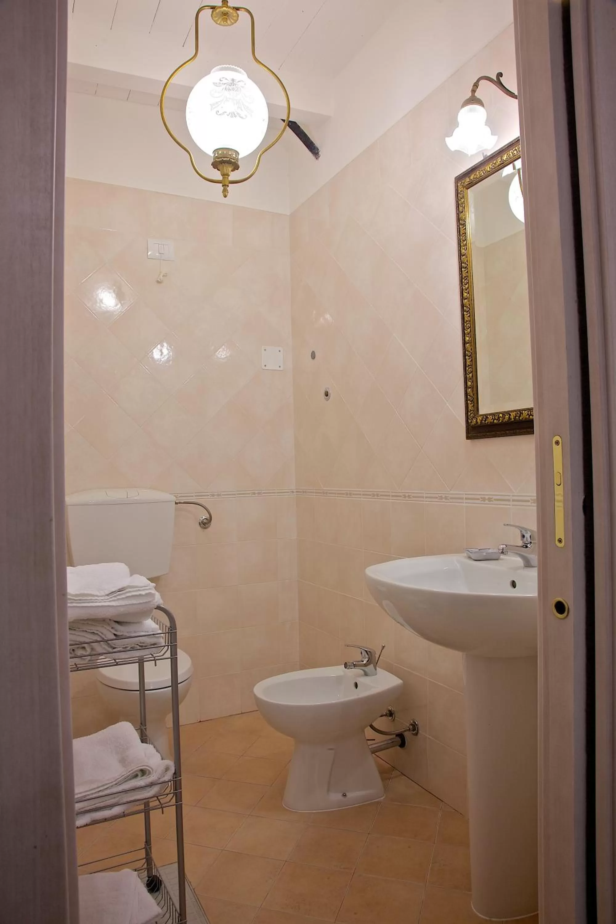 Shower in B&B Barletta Acasamia con Parcheggio Privato