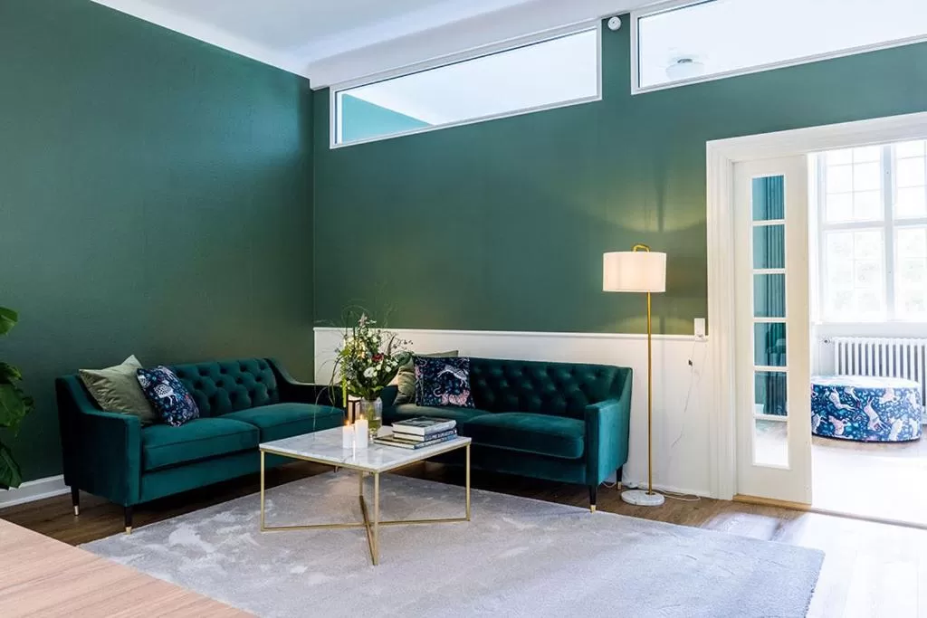 Living room in Gem Suites Holiday Apartments