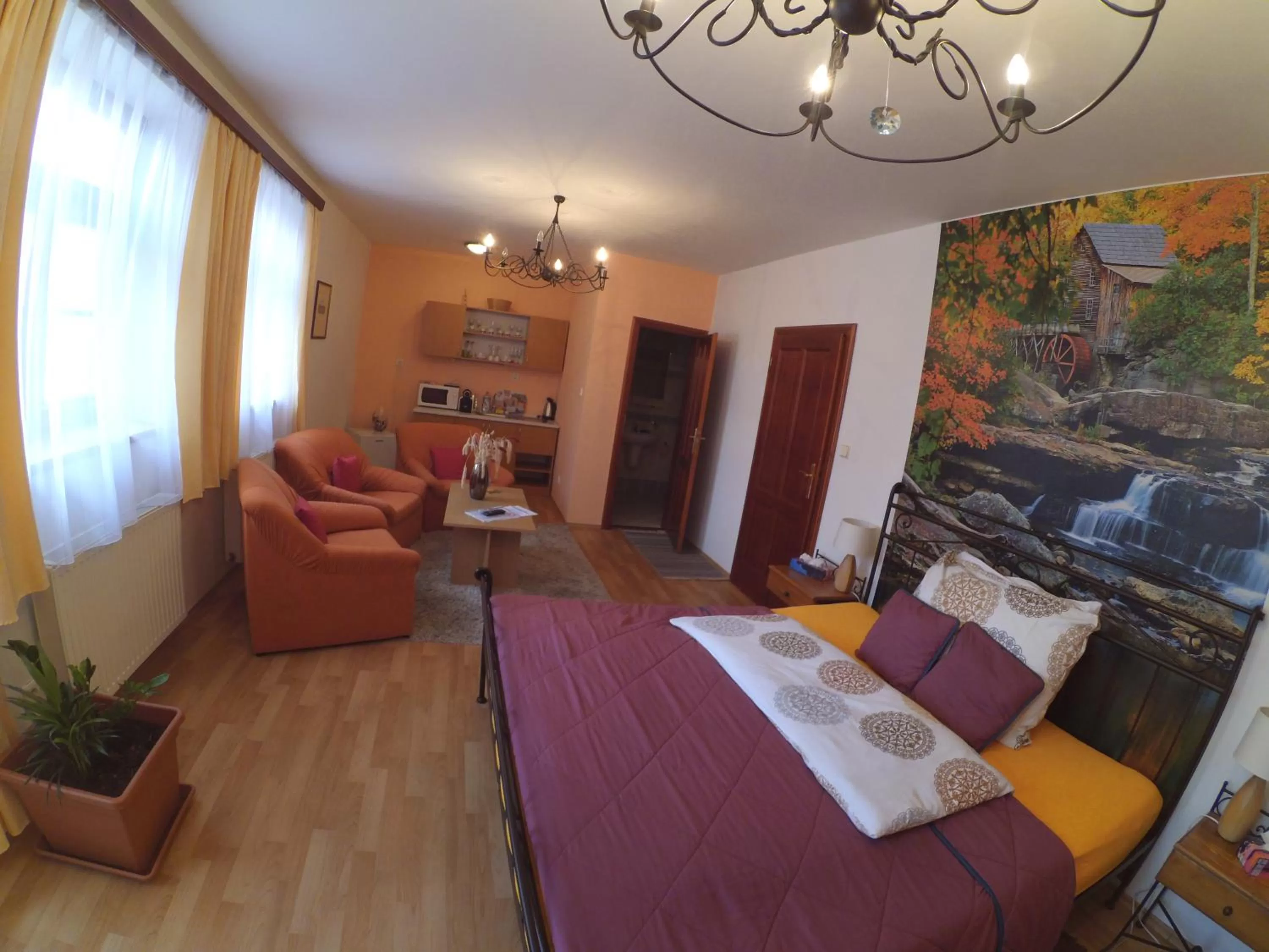 Photo of the whole room, Seating Area in Hotel Atrium