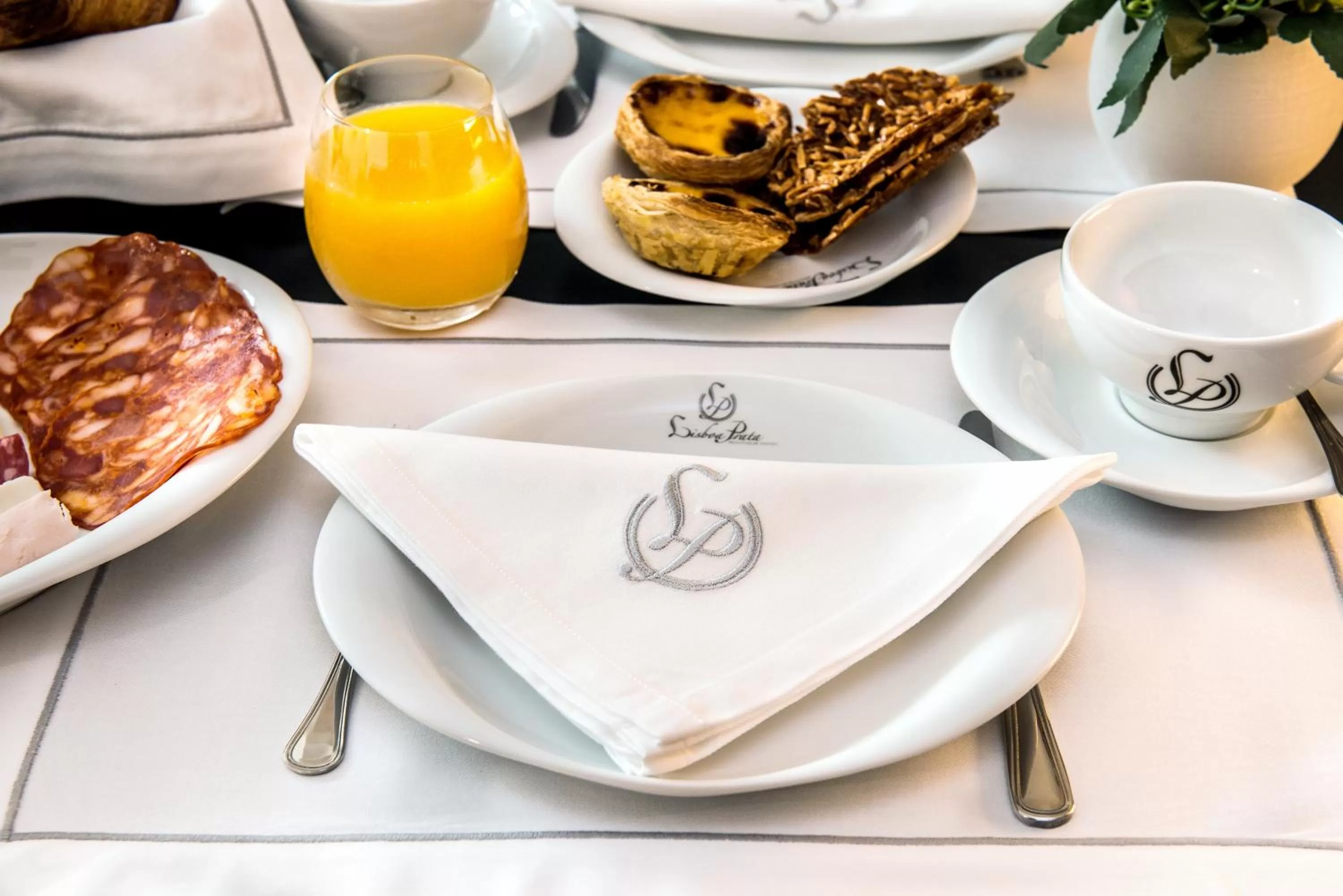 Restaurant/places to eat in Lisboa Prata Boutique Hotel