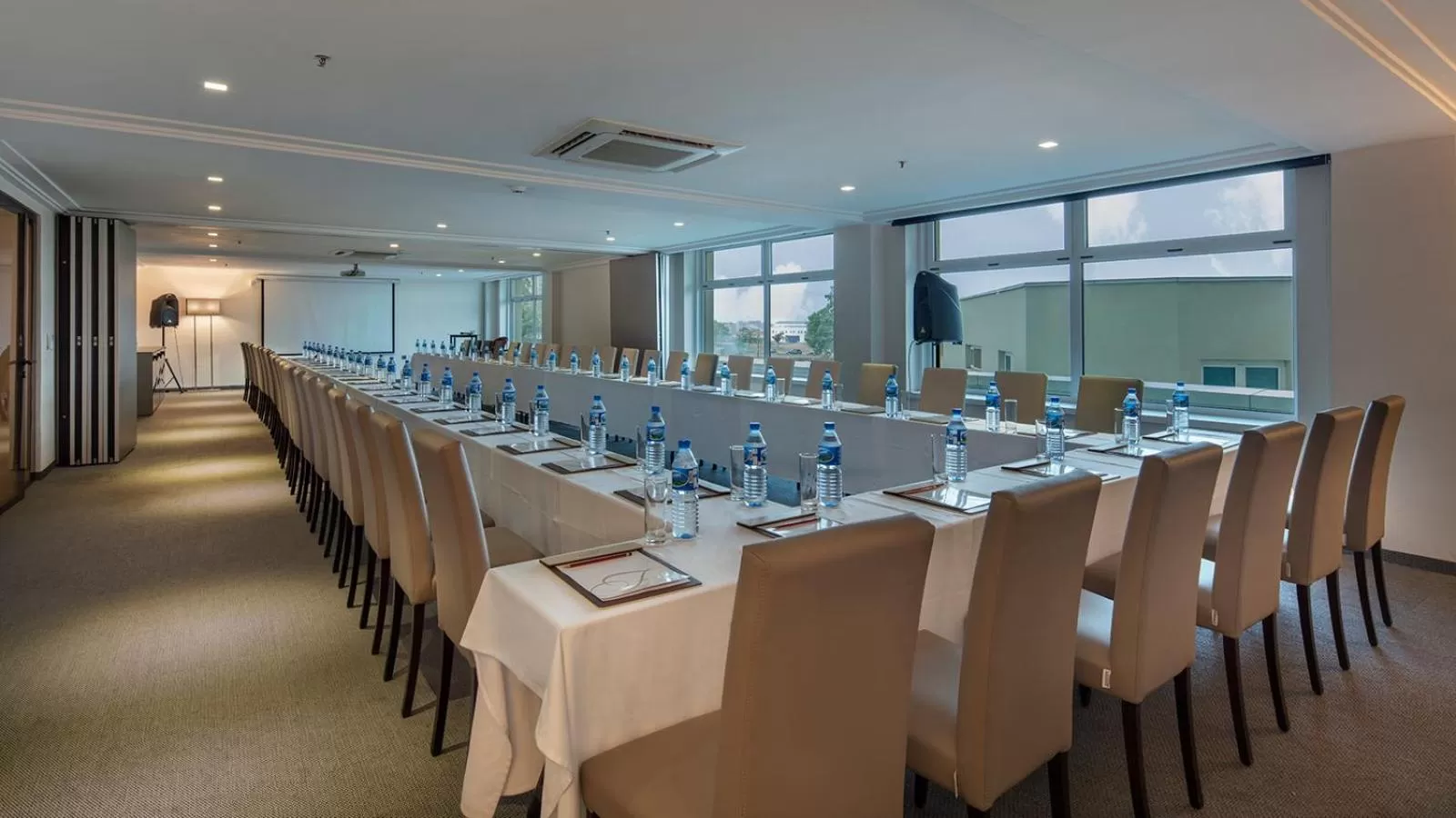 Meeting/conference room in Fraser Suites Abuja