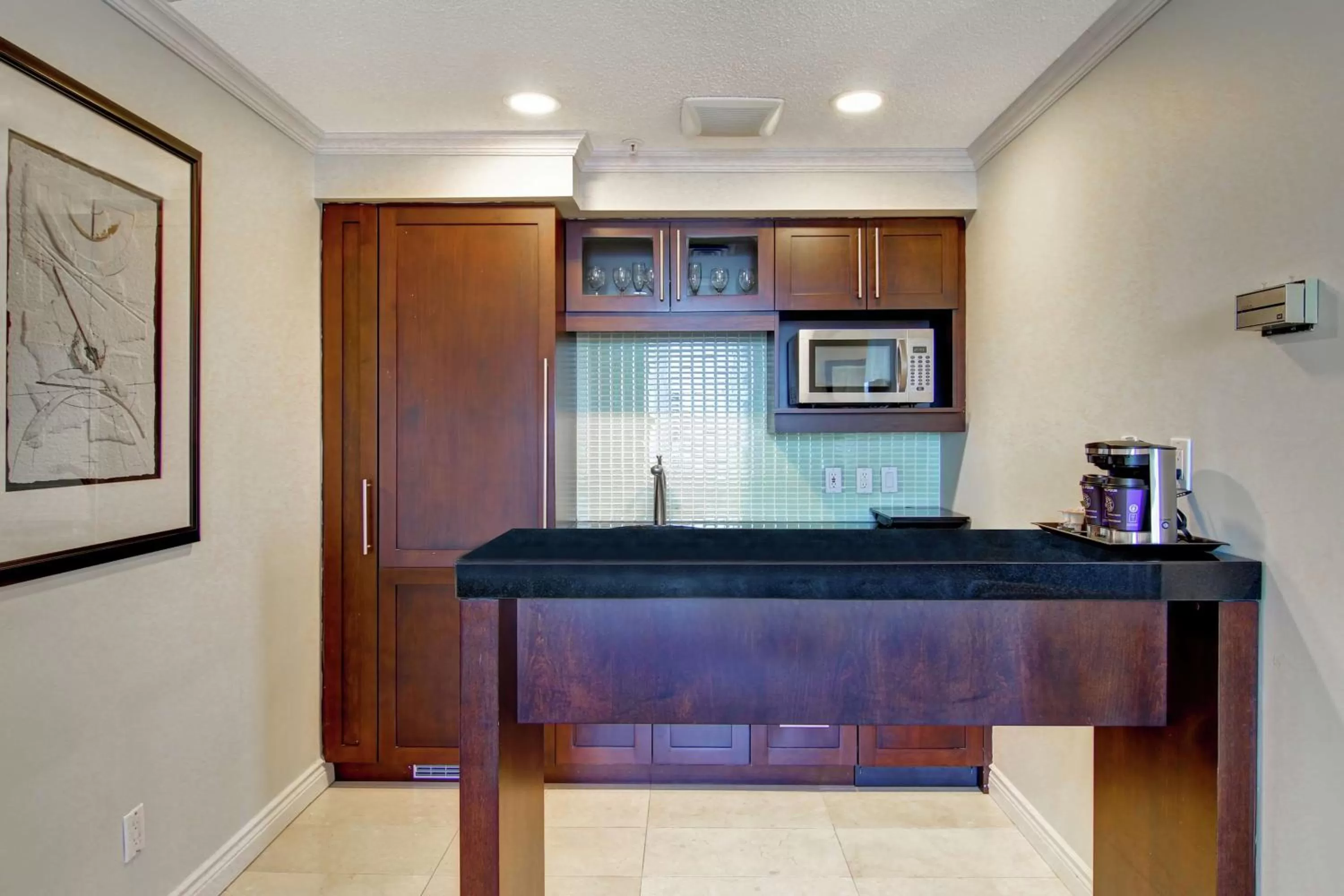Kitchen or kitchenette in DoubleTree by Hilton Toronto Downtown