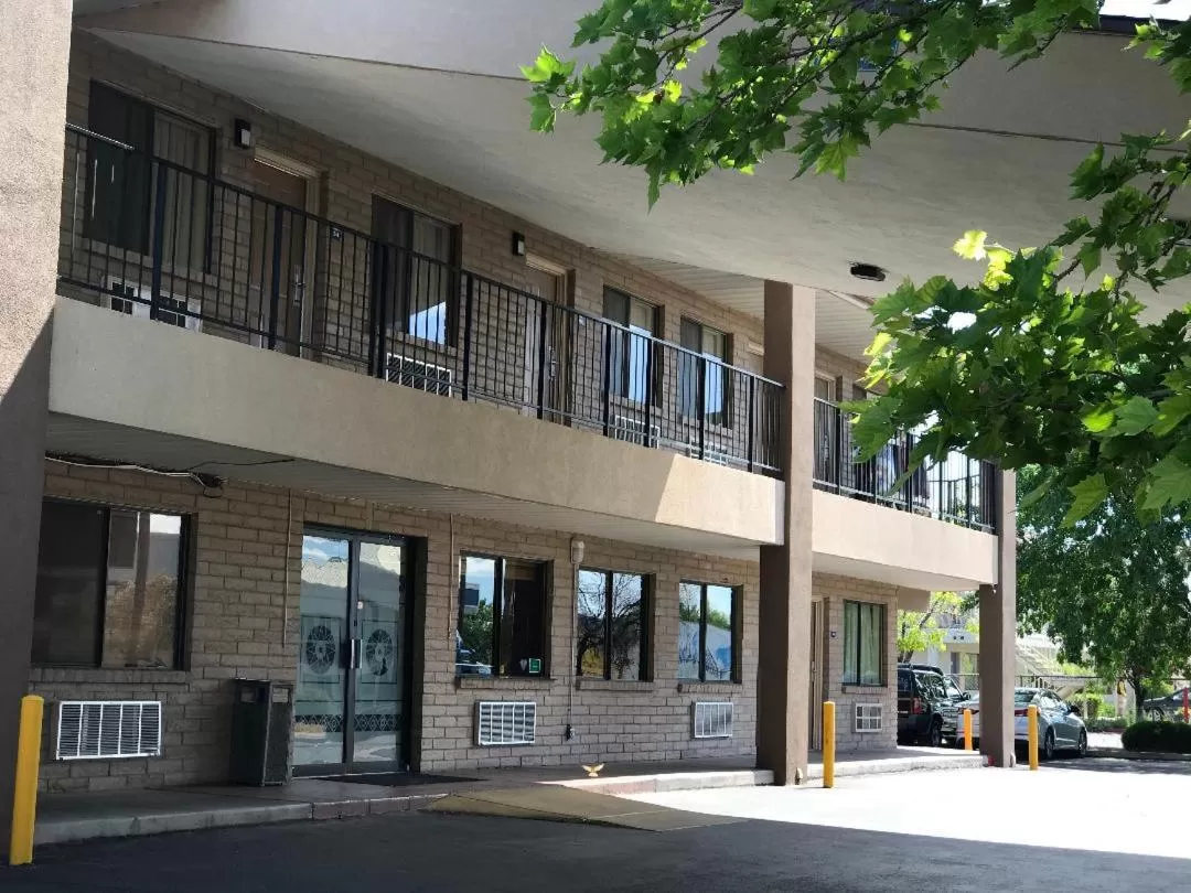 Go2 Inn & Suites By Relianse -Albuquerque