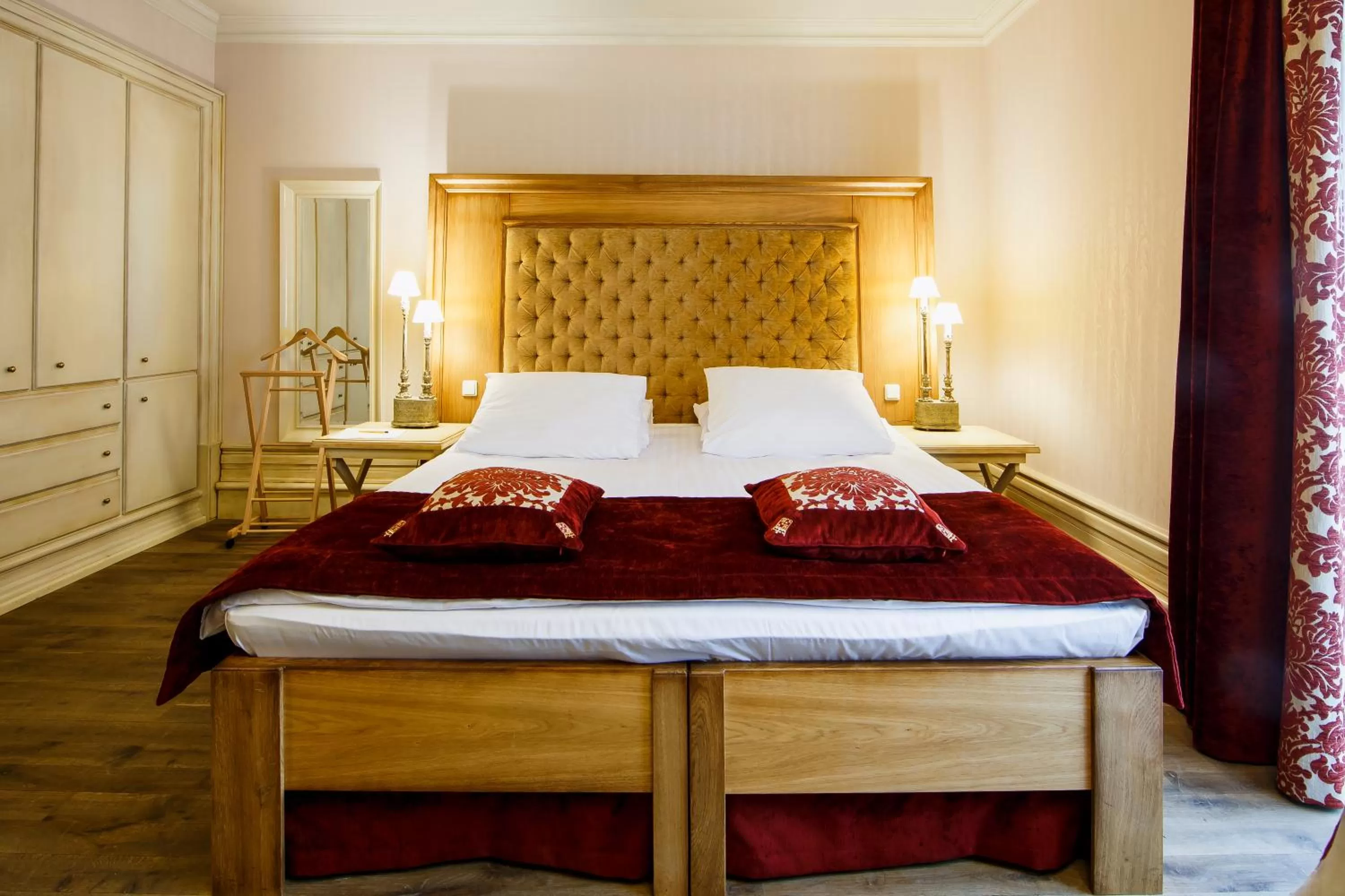 Photo of the whole room, Bed in Hotel Król Kazimierz