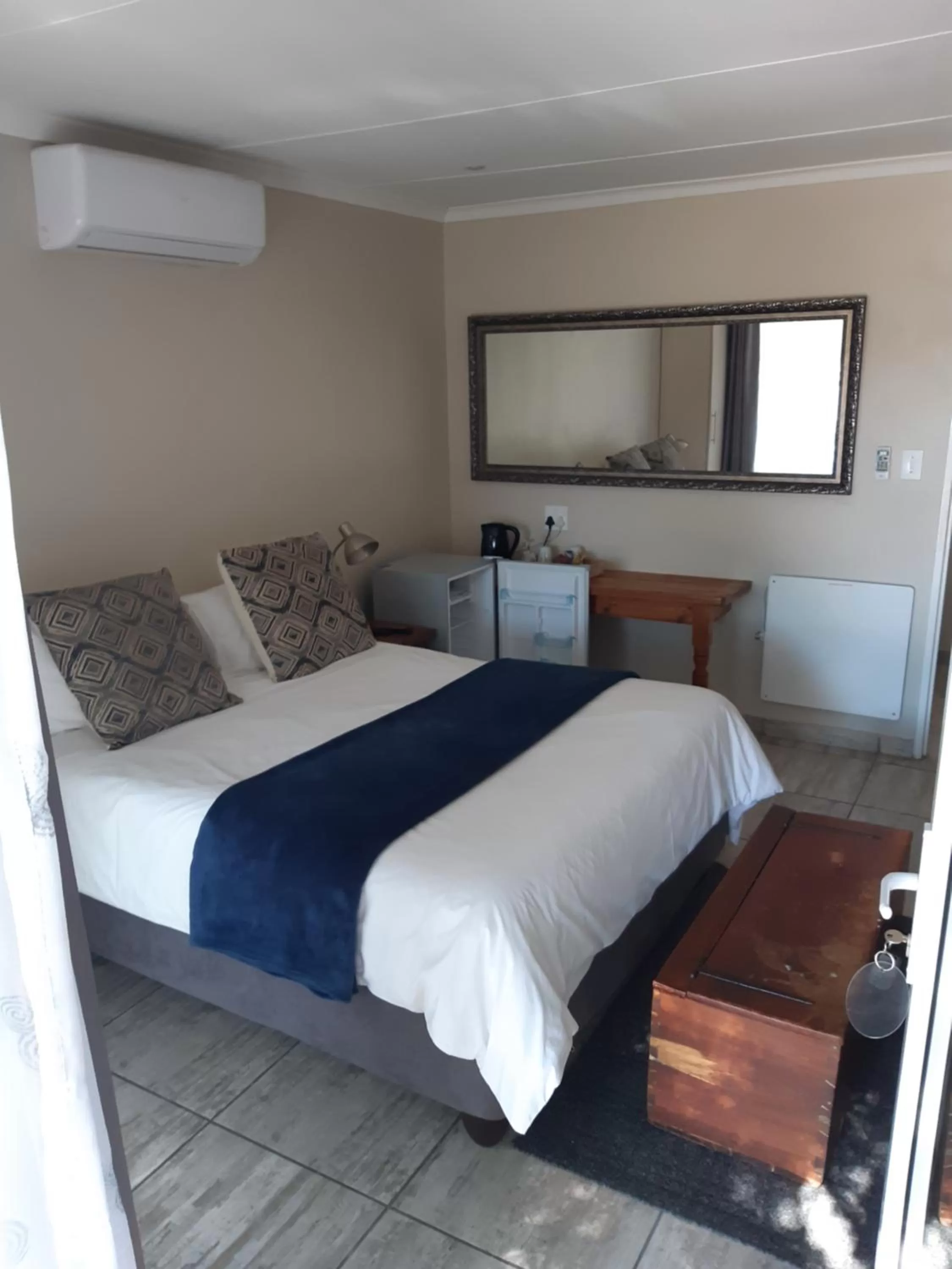 Bed in Poetry Guestrooms