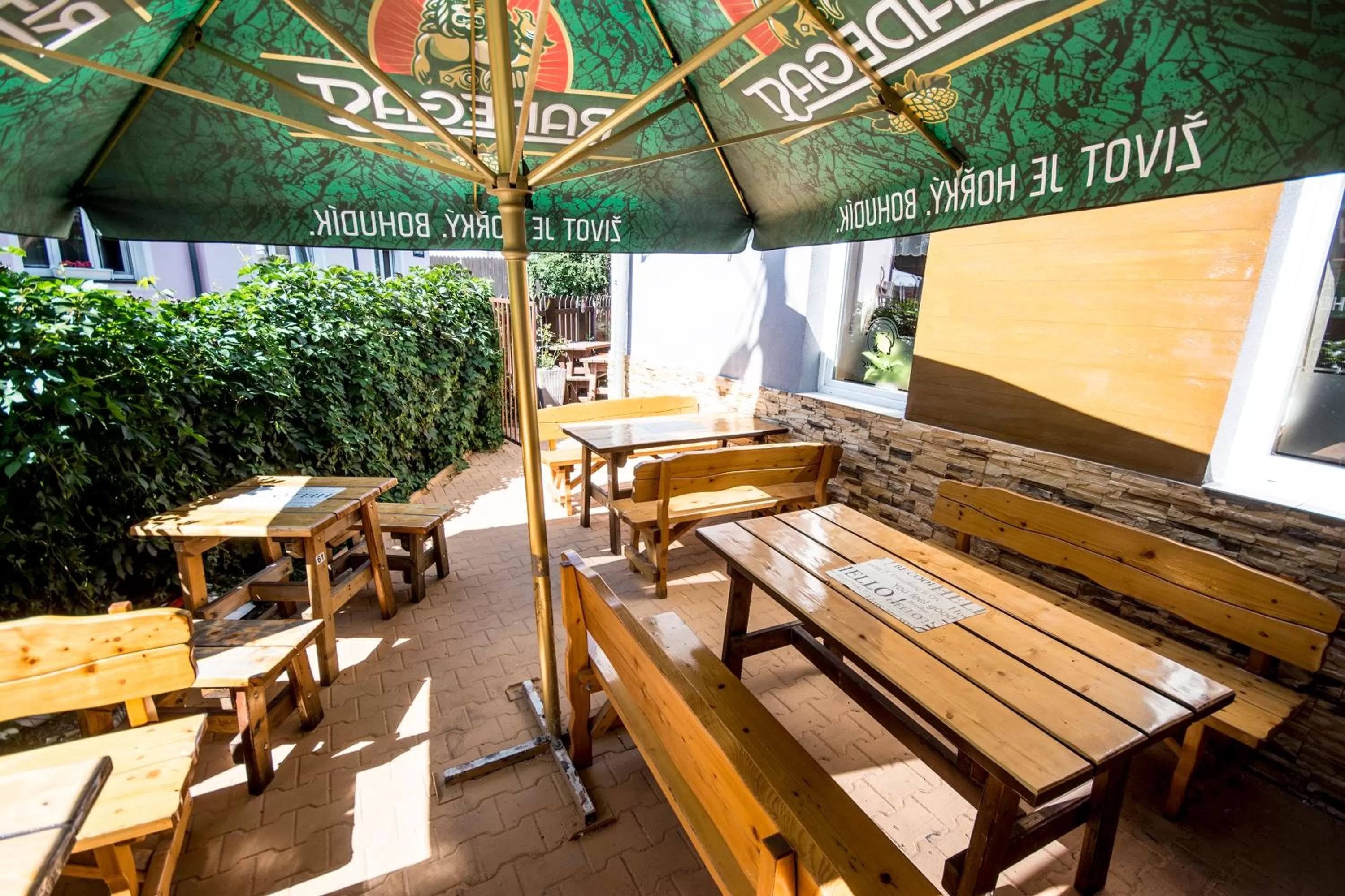 Property building, Restaurant/Places to Eat in Hotel Taurus