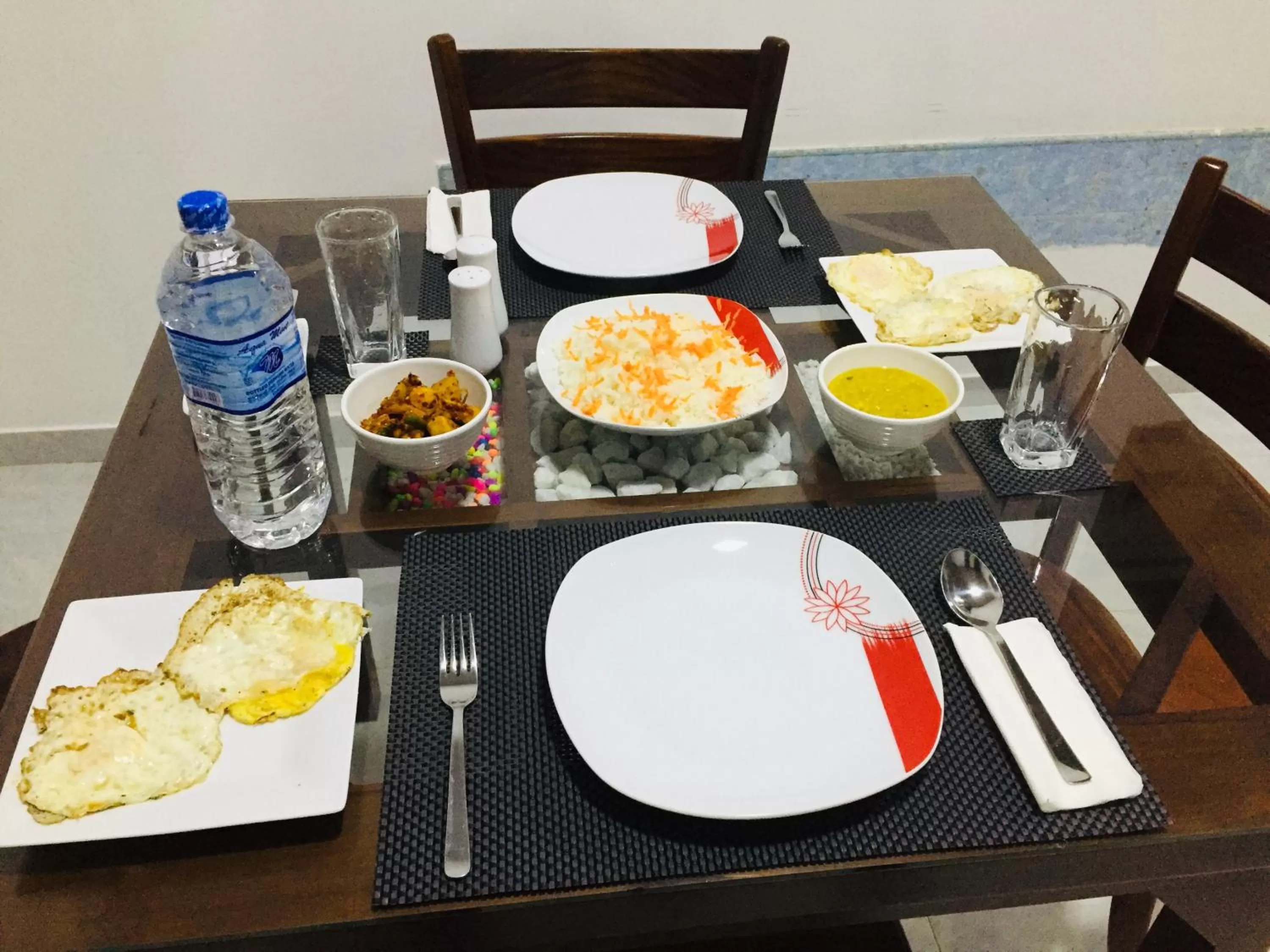 Food and drinks in Divine Villa