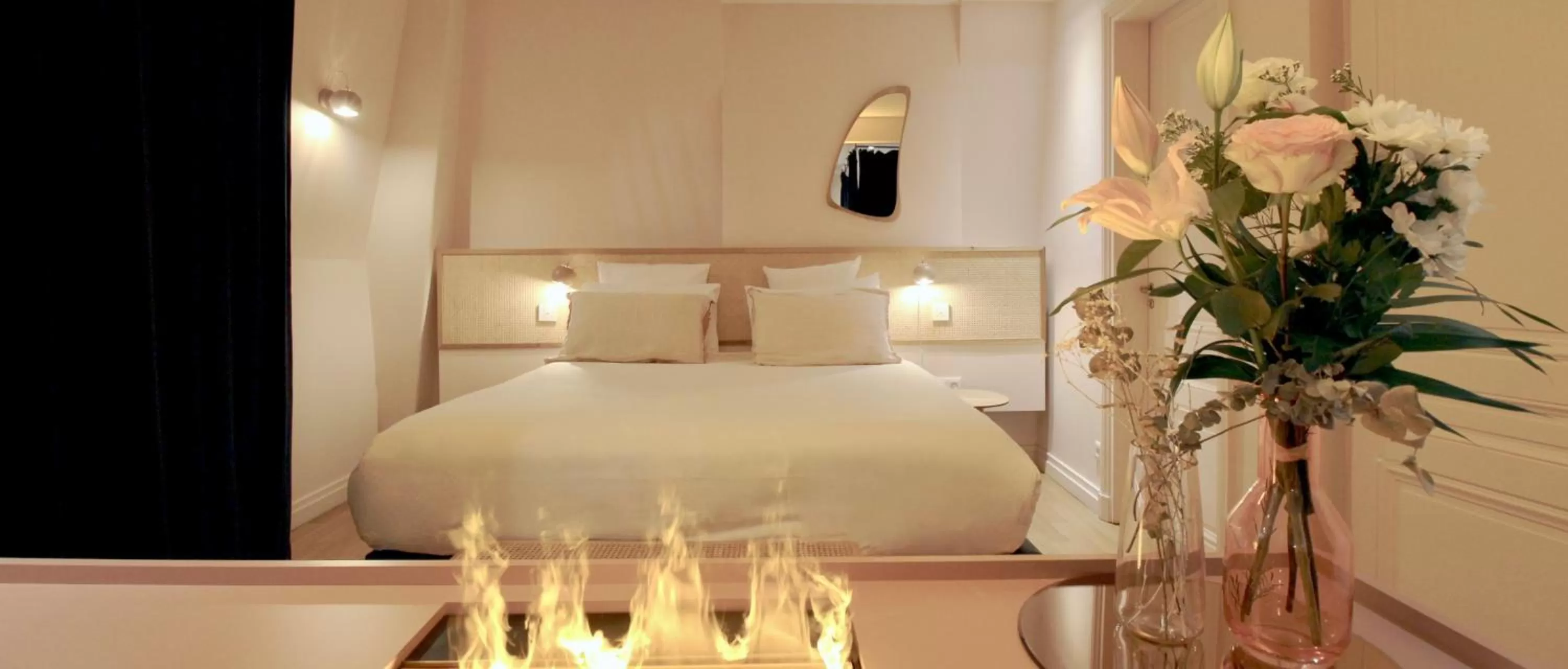 Bedroom, Bed in MiHotel Gailleton