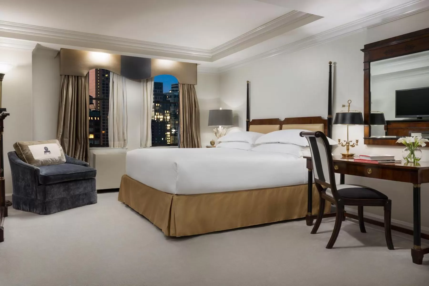 Bed in The Michelangelo New York