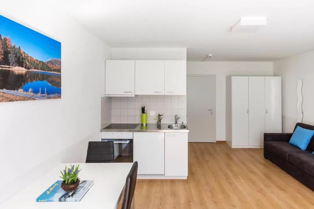 Photo of the whole room in b&b River Inn