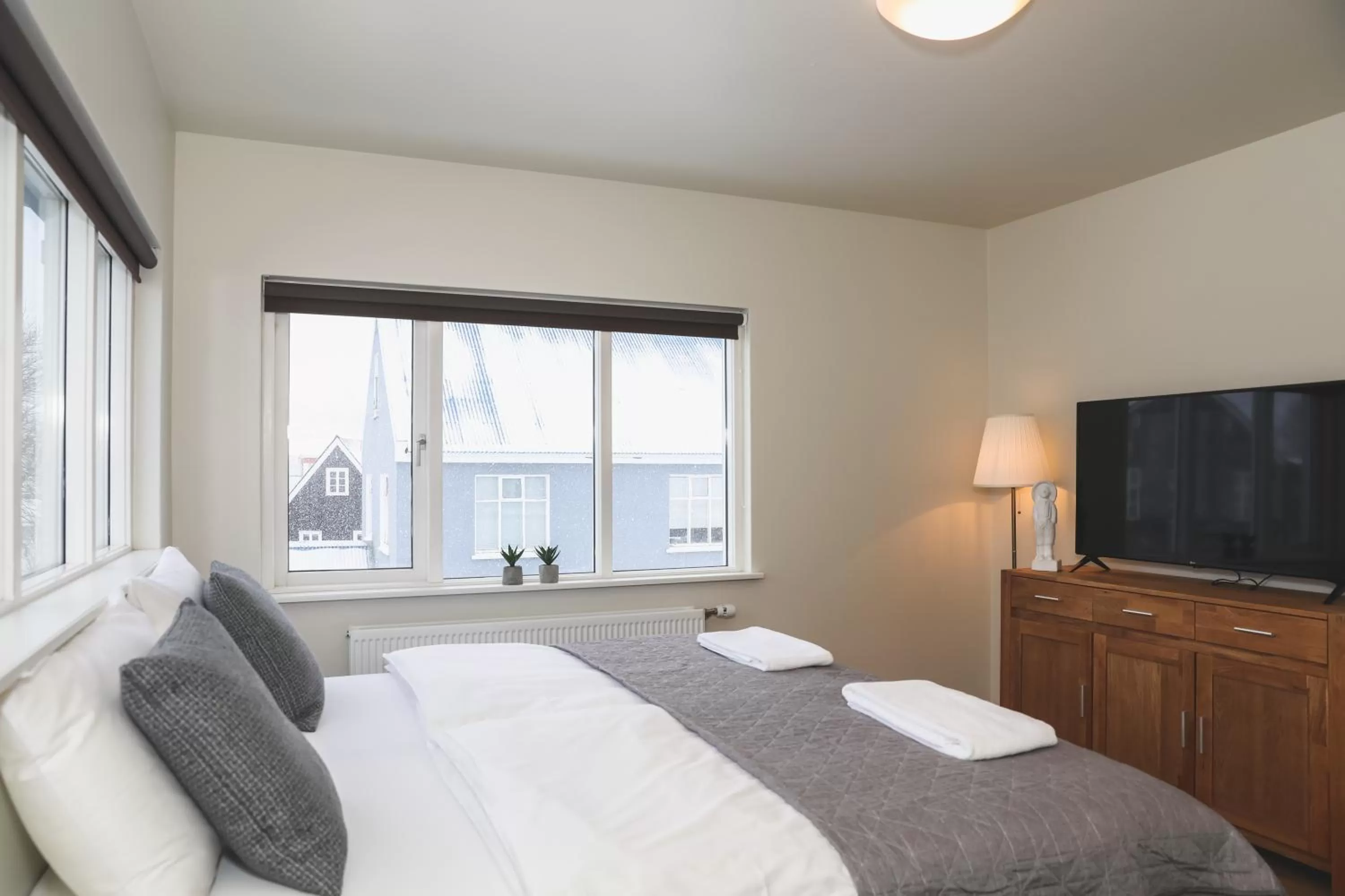 Bed in E18 Apartments