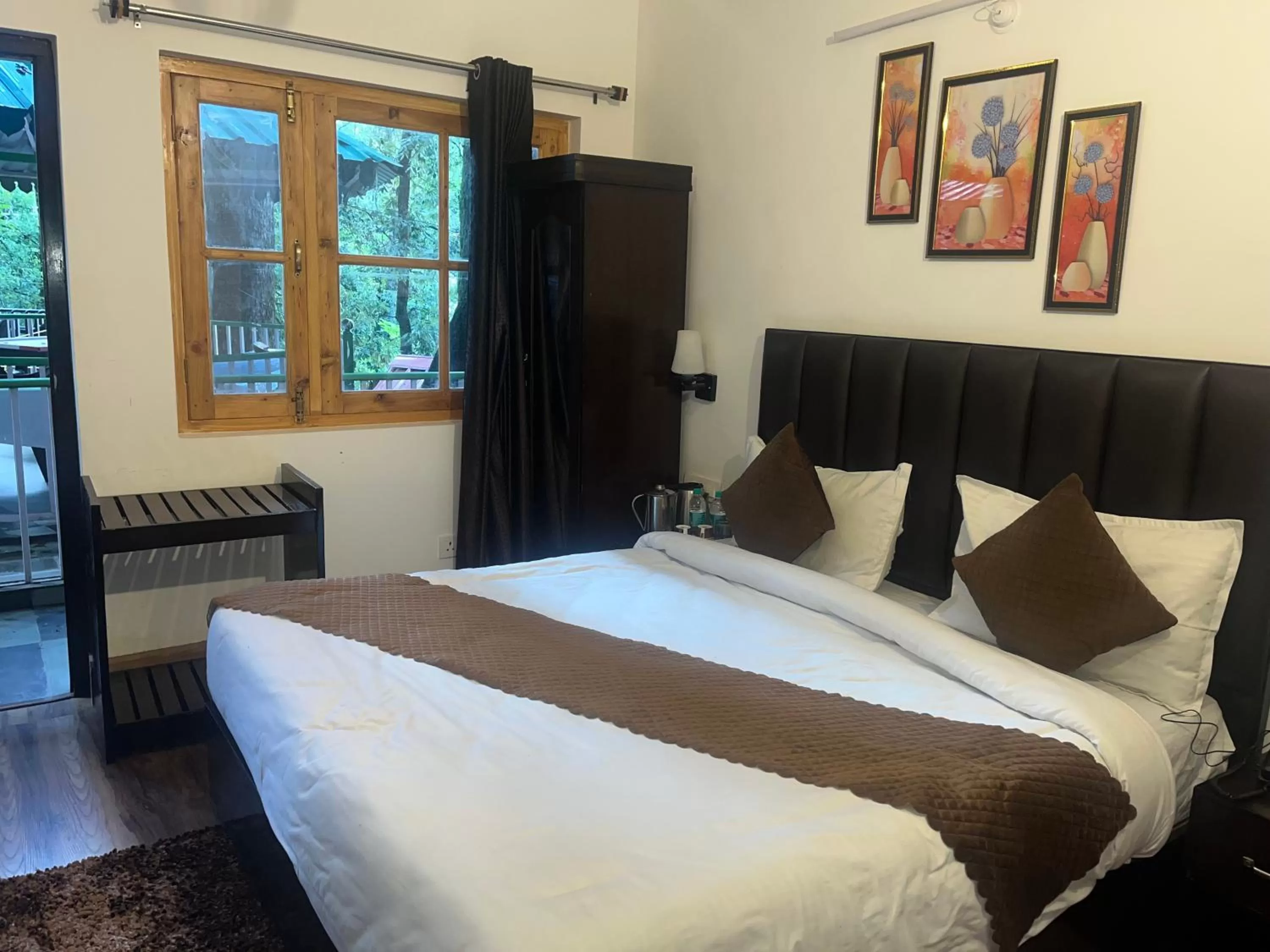 Bed in Cedar Woods Resort