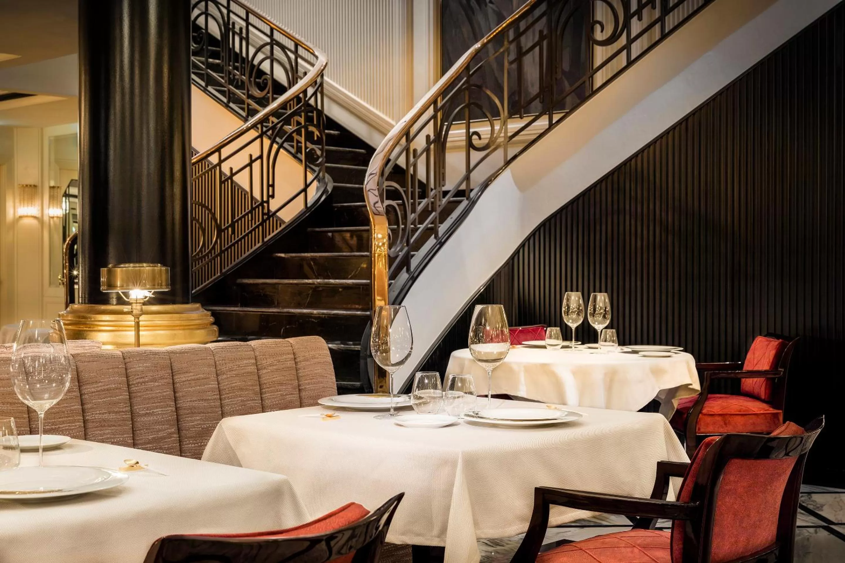 Restaurant/places to eat in The One Monumental Palace