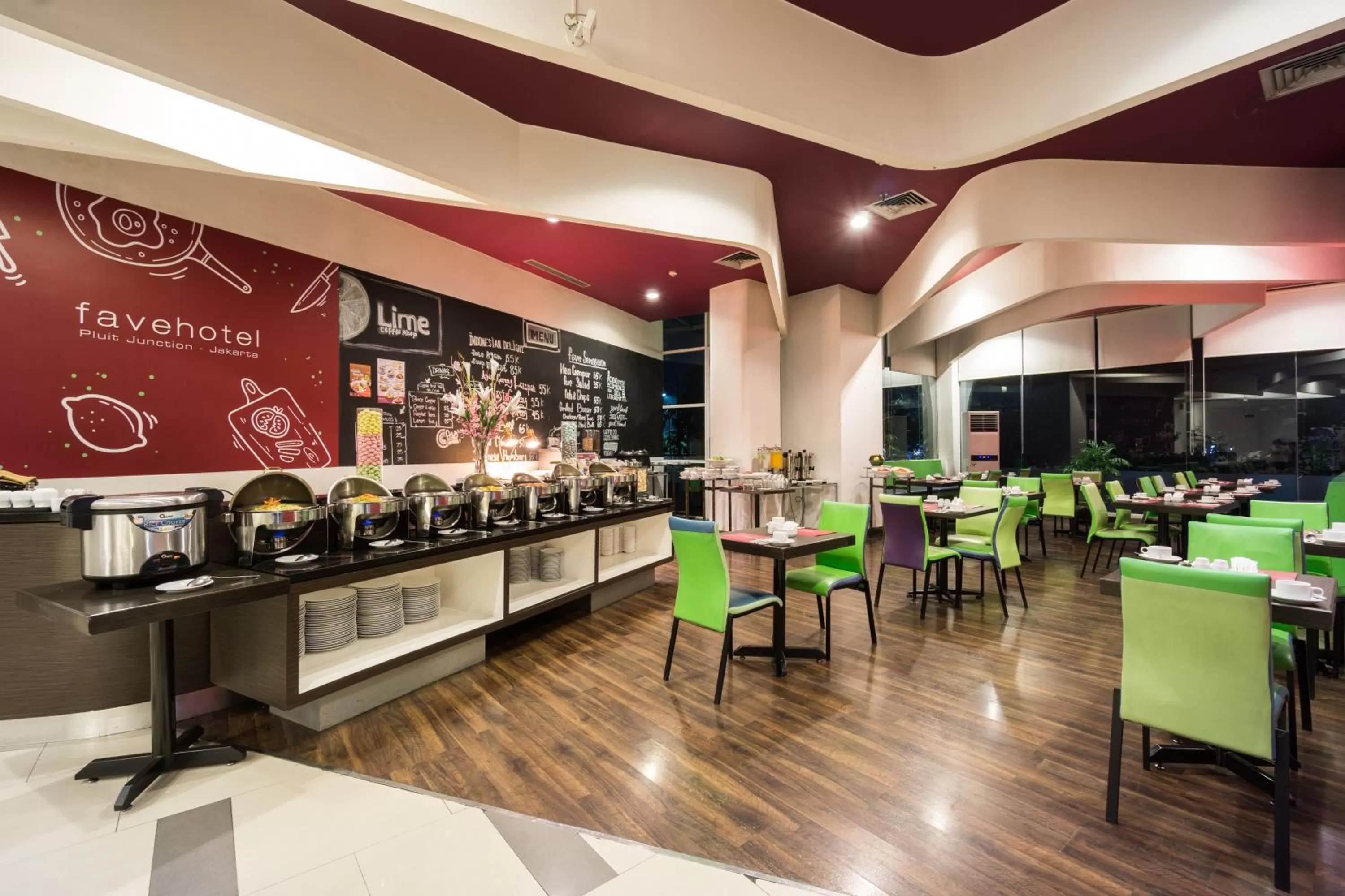 Restaurant/places to eat in favehotel Pluit Junction