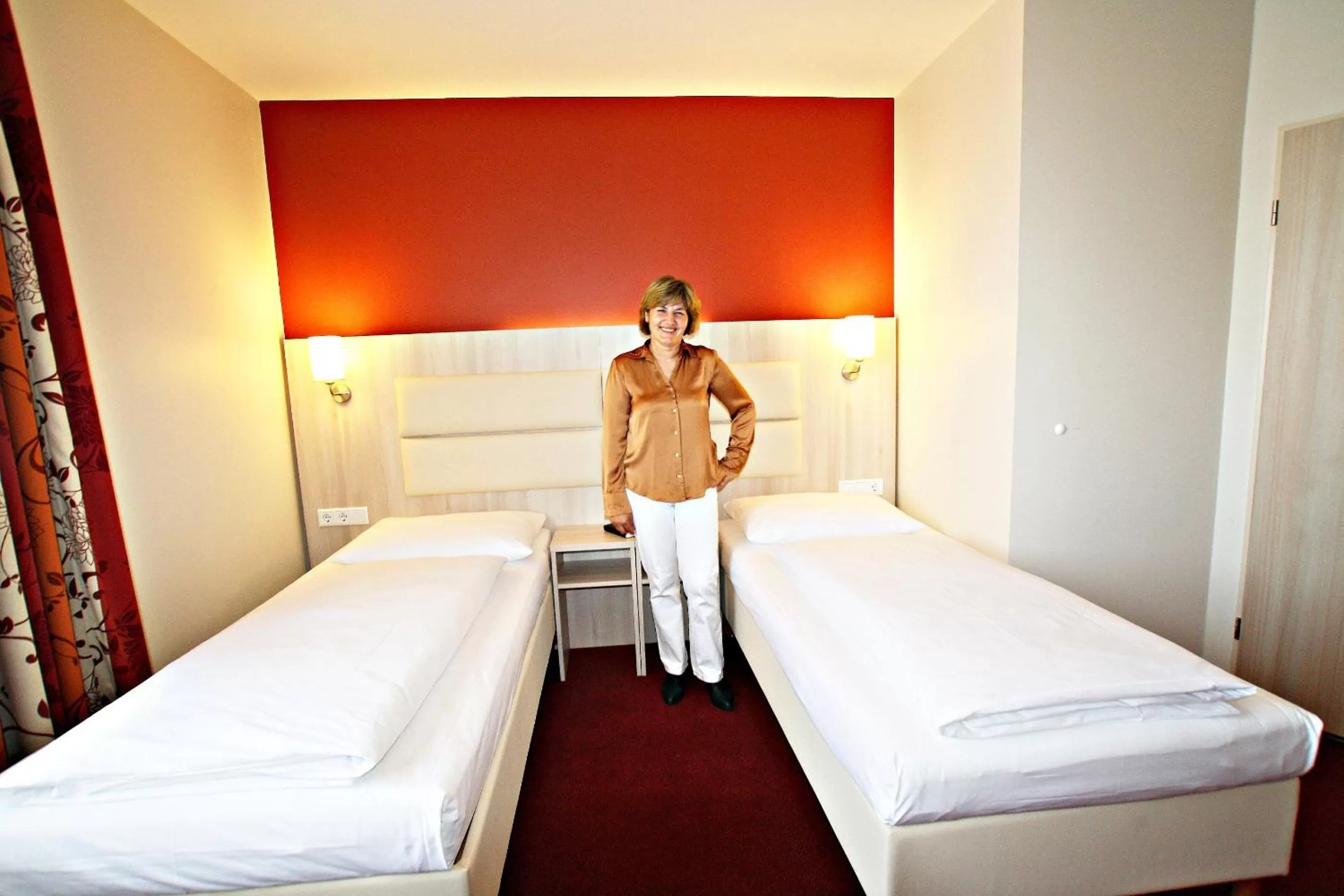 Staff, Bed in Hotel Rödelheimer Hof - Am Wasserturm