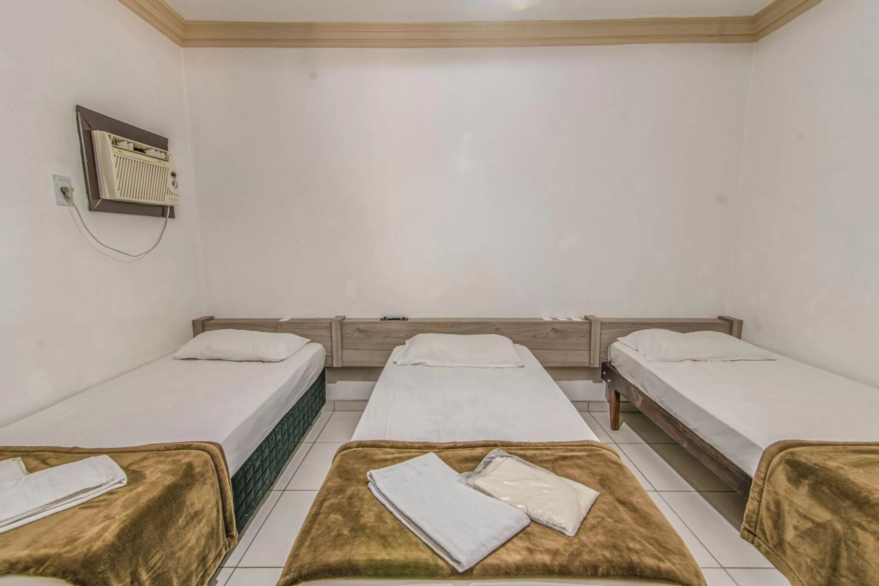 Bed in Classic Hotel e Motel