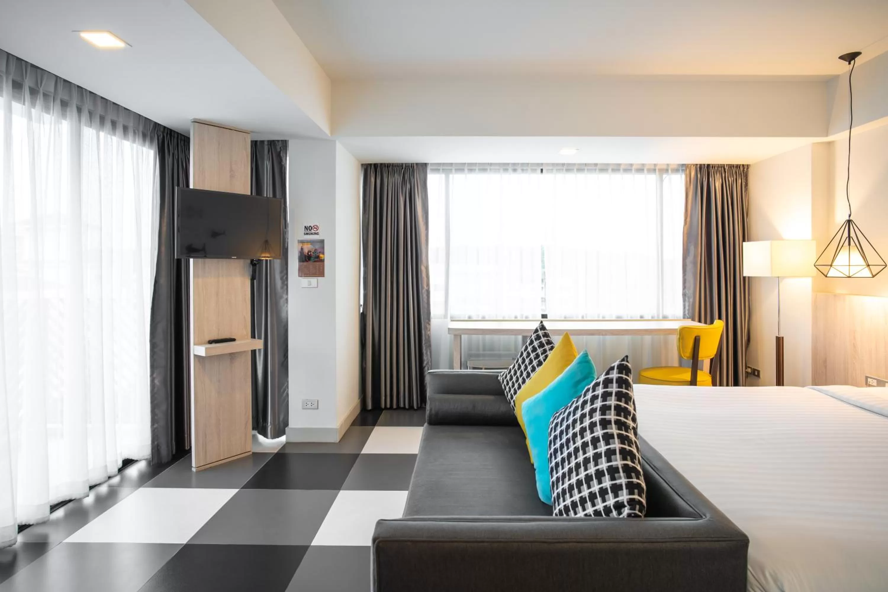 Seating area, Bed in Krabi SeaBass Hotel