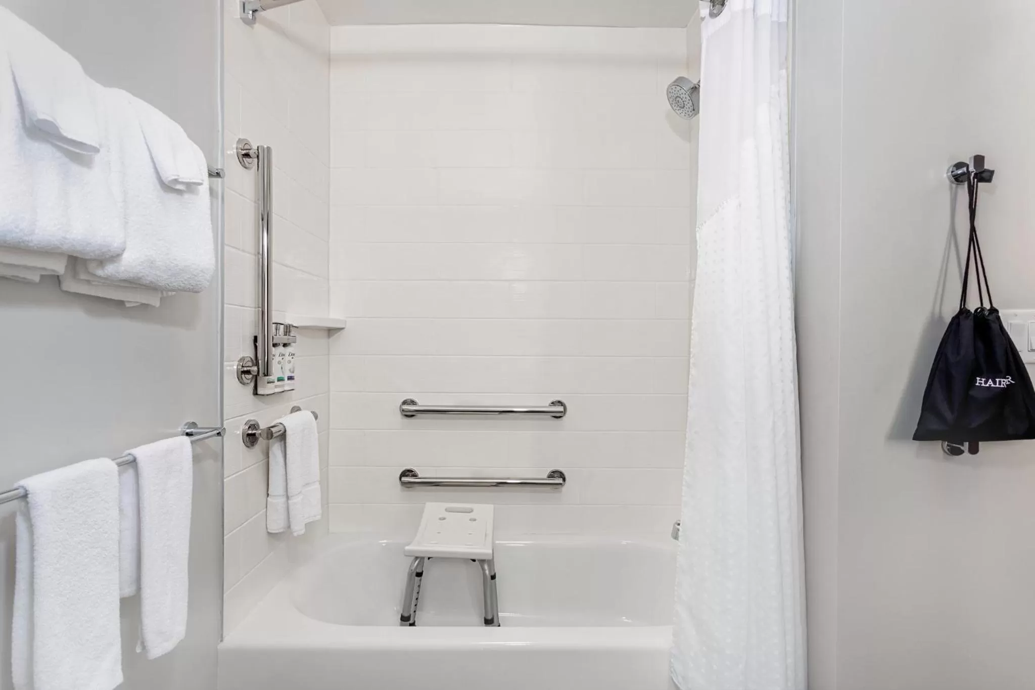 King Room with Mobility Accessible Tub - Non-Smoking in Holiday Inn Express & Suites - Miramar, an IHG Hotel