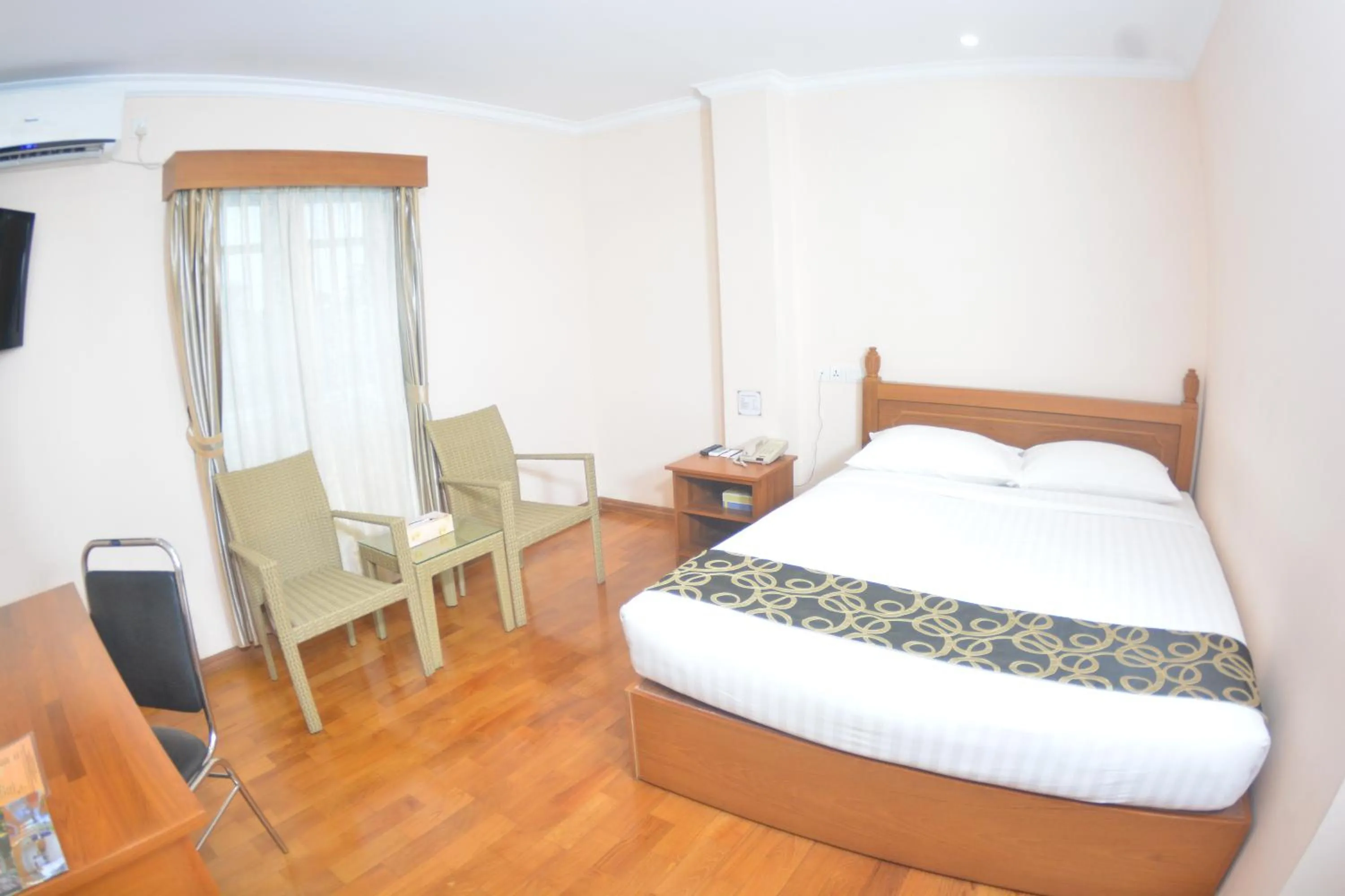 Decorative detail in Hotel Sidney