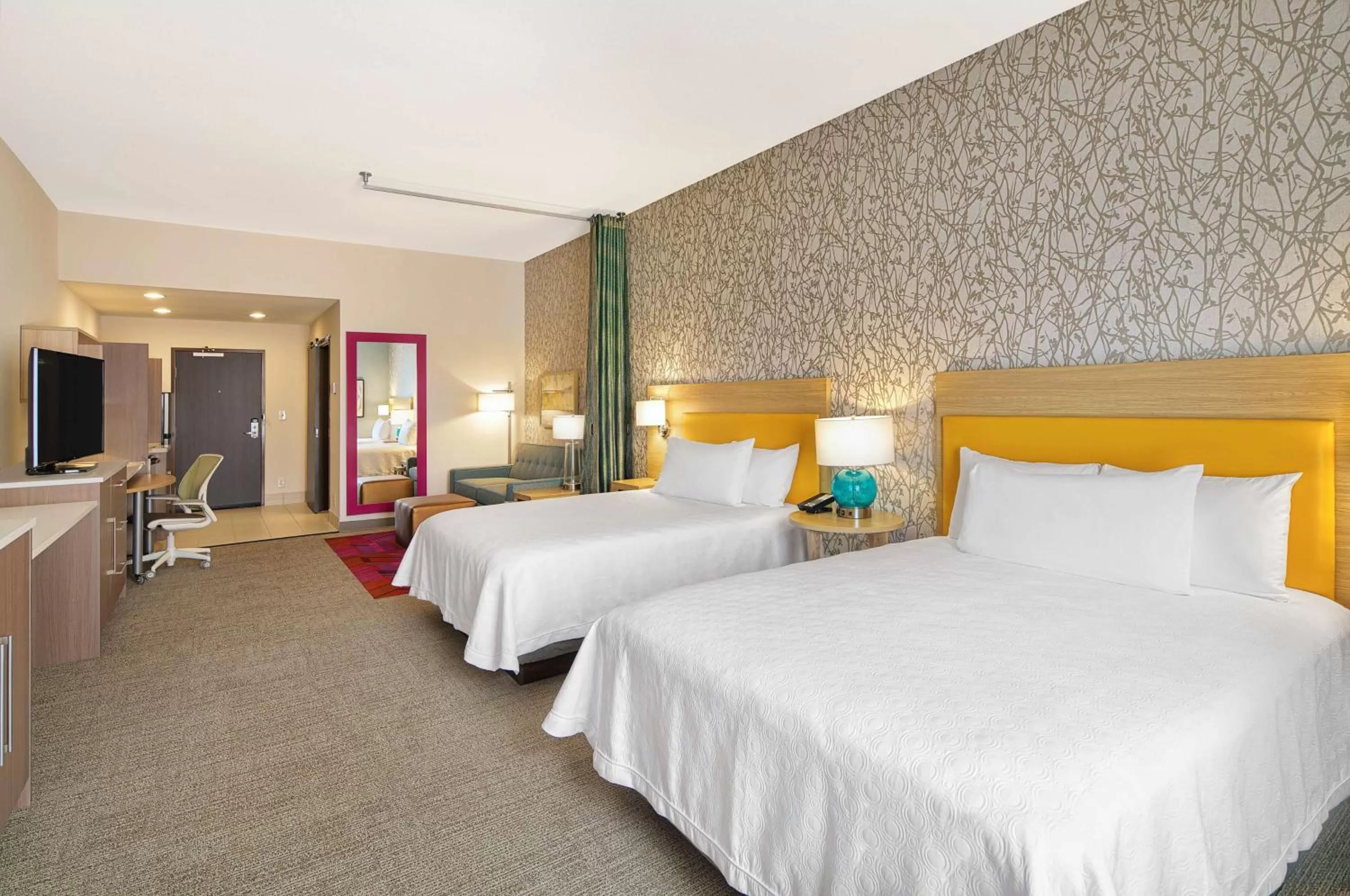 Photo of the whole room, Bed in Home2 Suites By Hilton Batesville