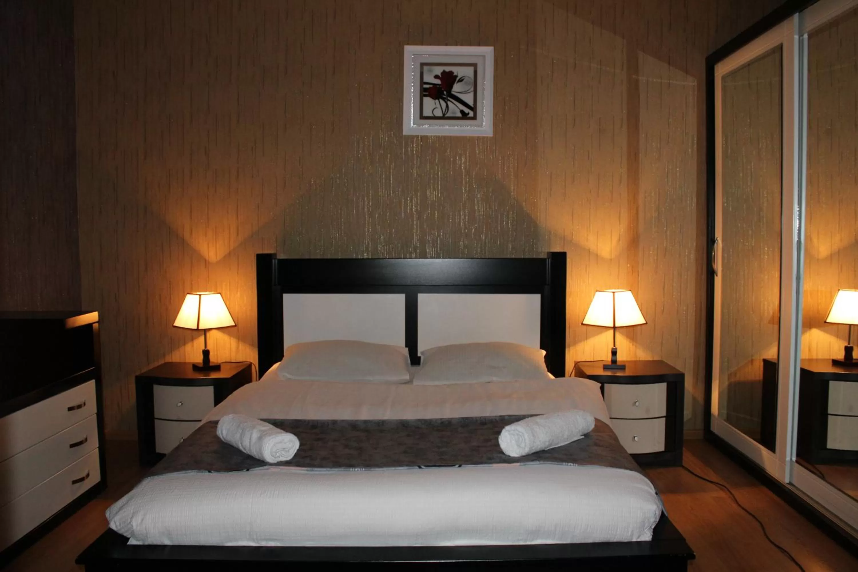 Area and facilities, Bed in Hotel Elegant