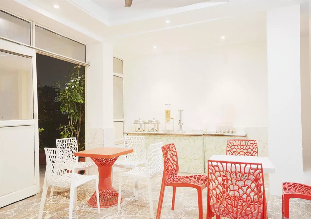 Restaurant/places to eat in Staybook - Hotel City Stories - By Aira Xing, Paharganj, New Delhi