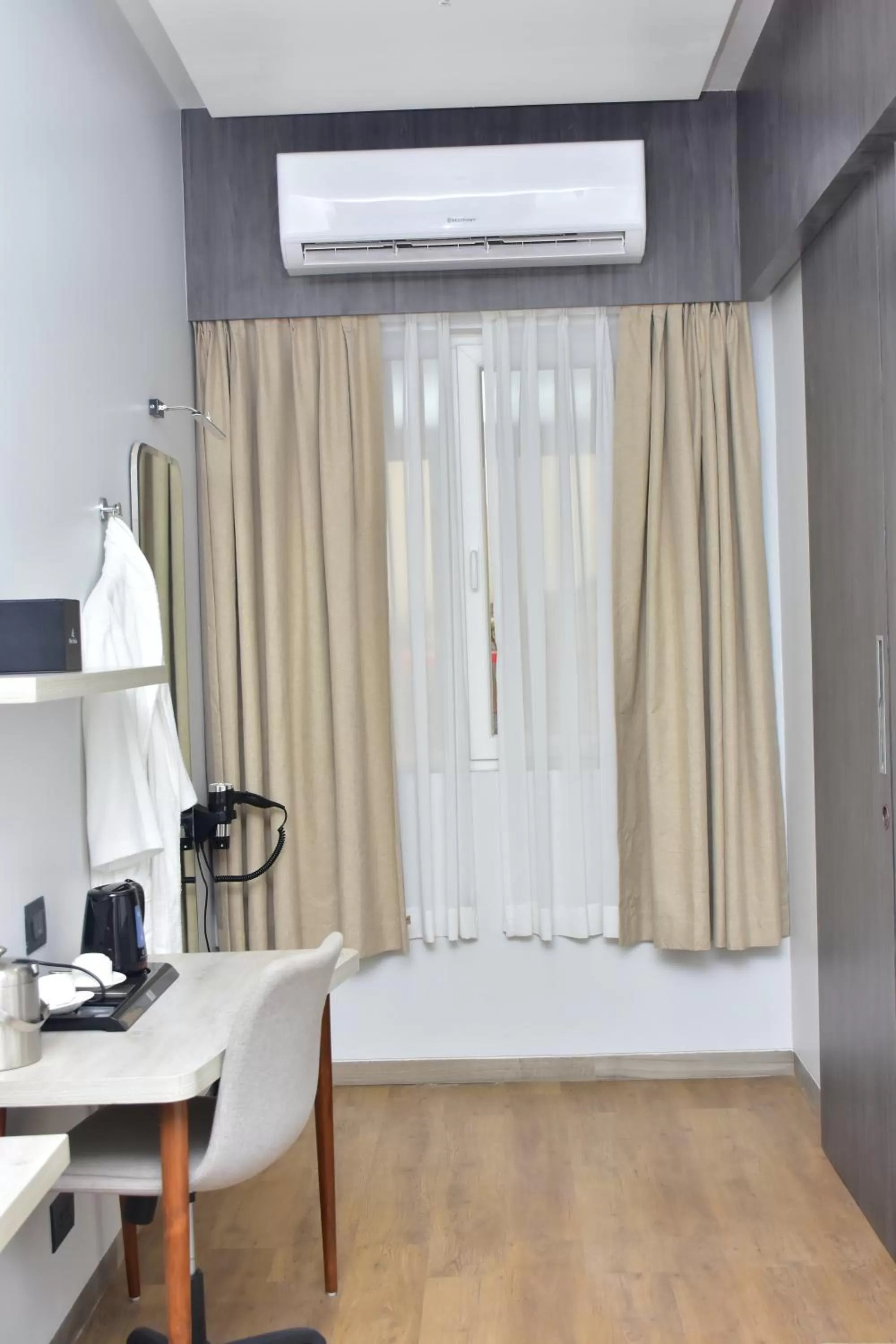 Photo of the whole room in Hotel Stella