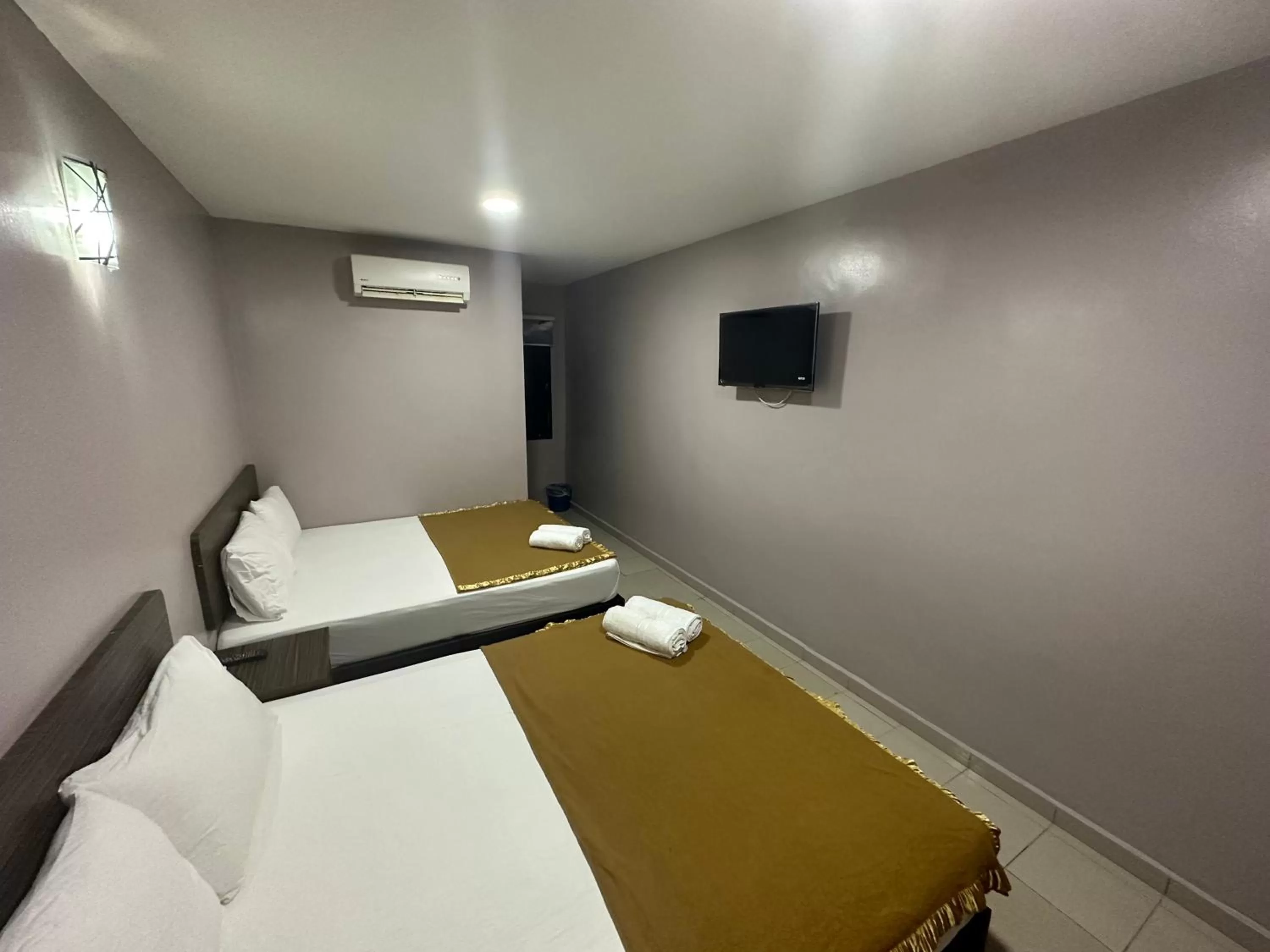 ISLAND TIME MOTEL KUAH