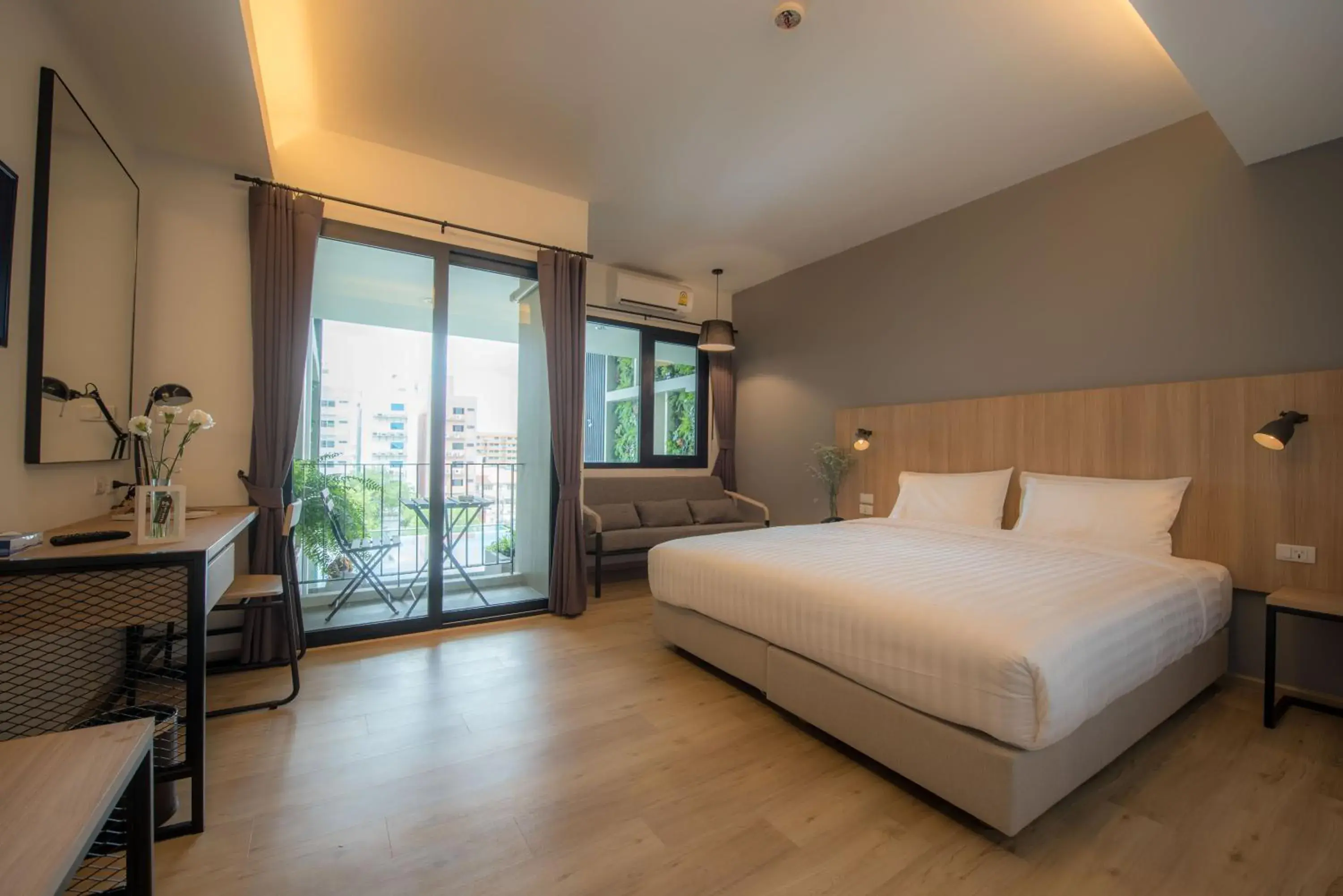 Pool Junior in Mii Hotel Srinakarin Pool Junior in Mii Hotel Srinakarin