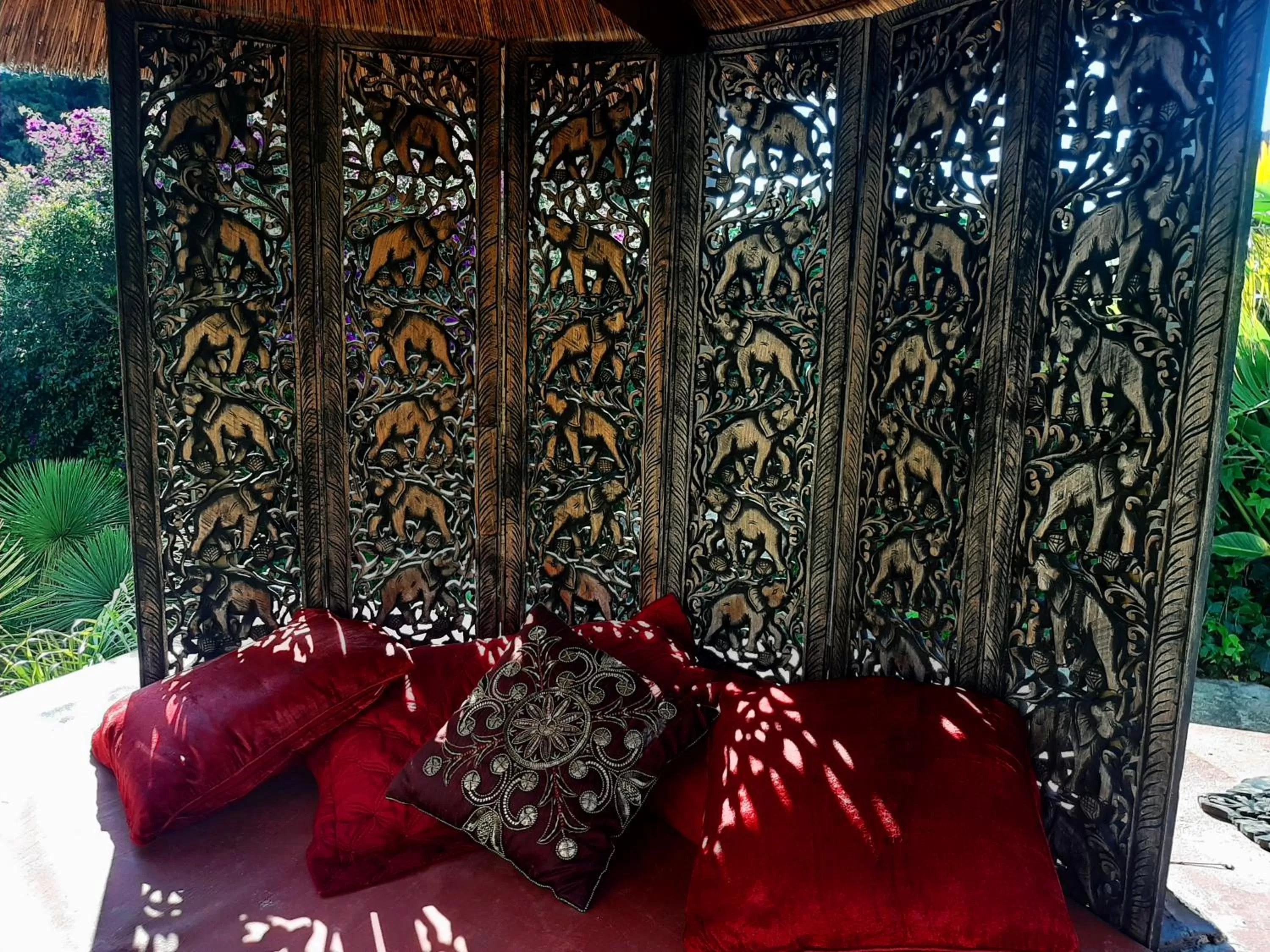 Garden, Bed in Villa Paraiso - Naturism Optional Adults Only