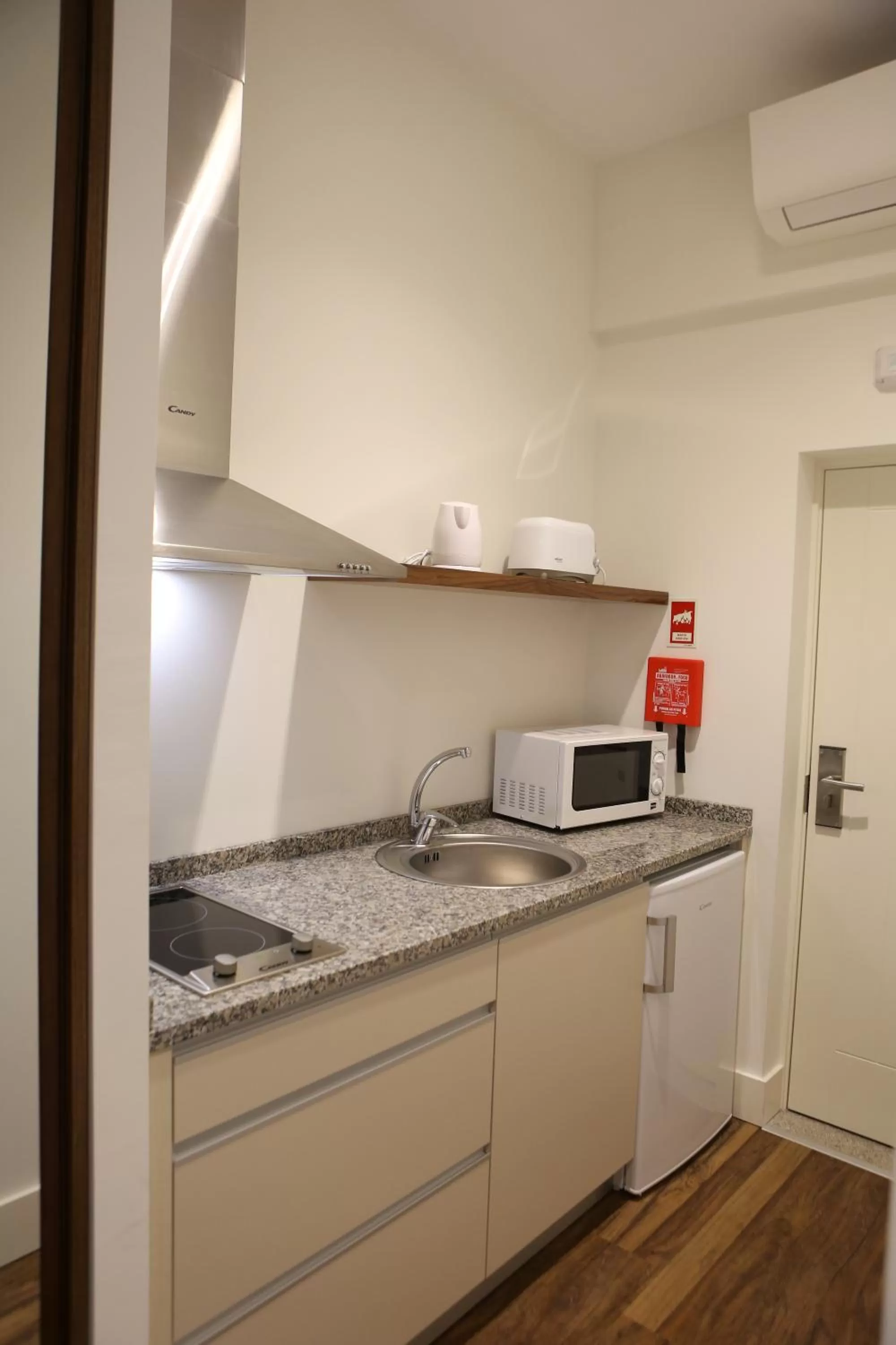 Kitchen or kitchenette in Hotel Solar do Rebolo