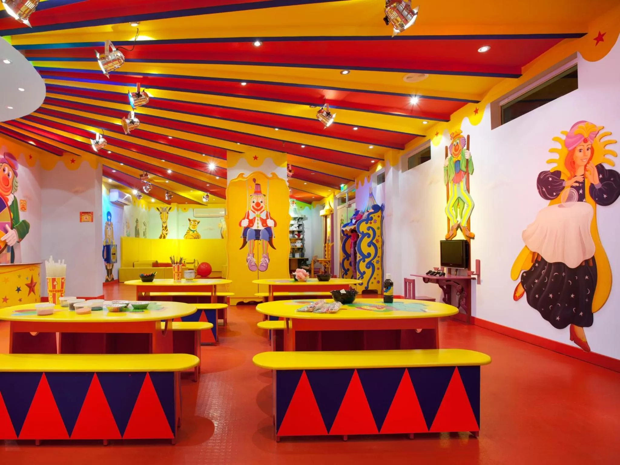 Game Room in Dan Panorama Eilat