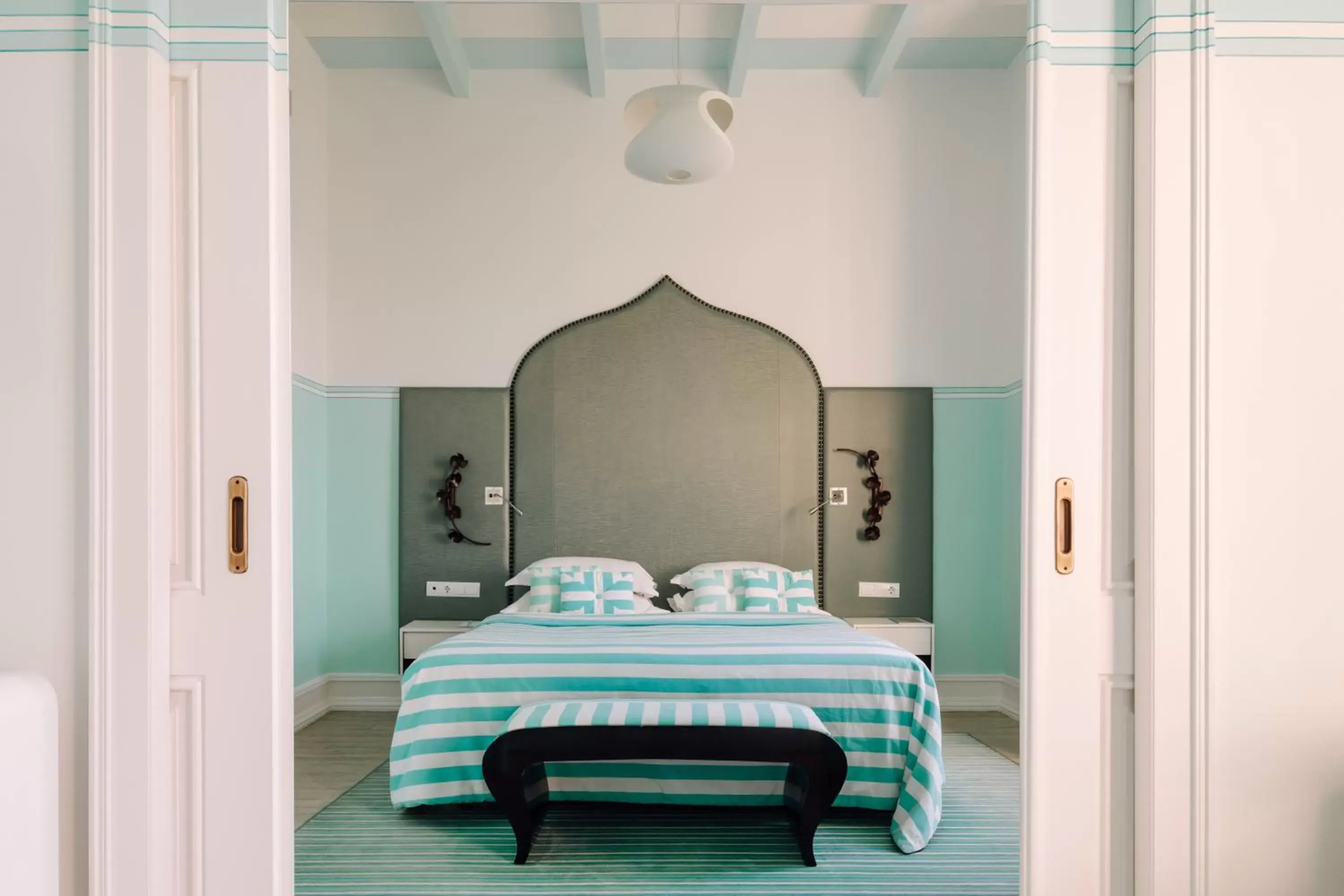 Junior Suite with Sea View in Bela Vista Hotel & Spa - Relais & Chateaux Junior Suite with Sea View in Bela Vista Hotel & Spa - Relais & Chateaux