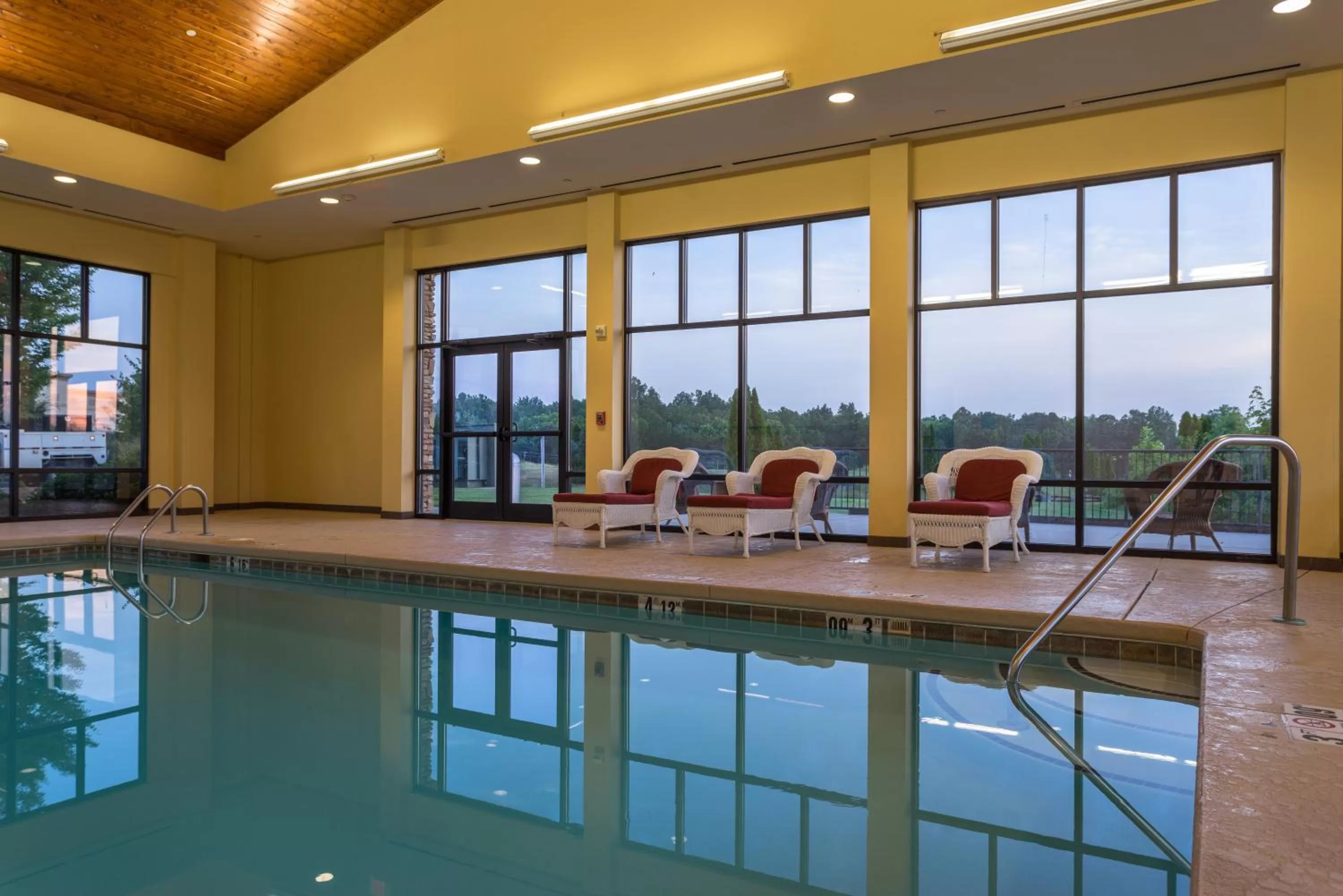 Swimming pool in Holiday Inn Express & Suites Lexington North West-The Vineyard by IHG