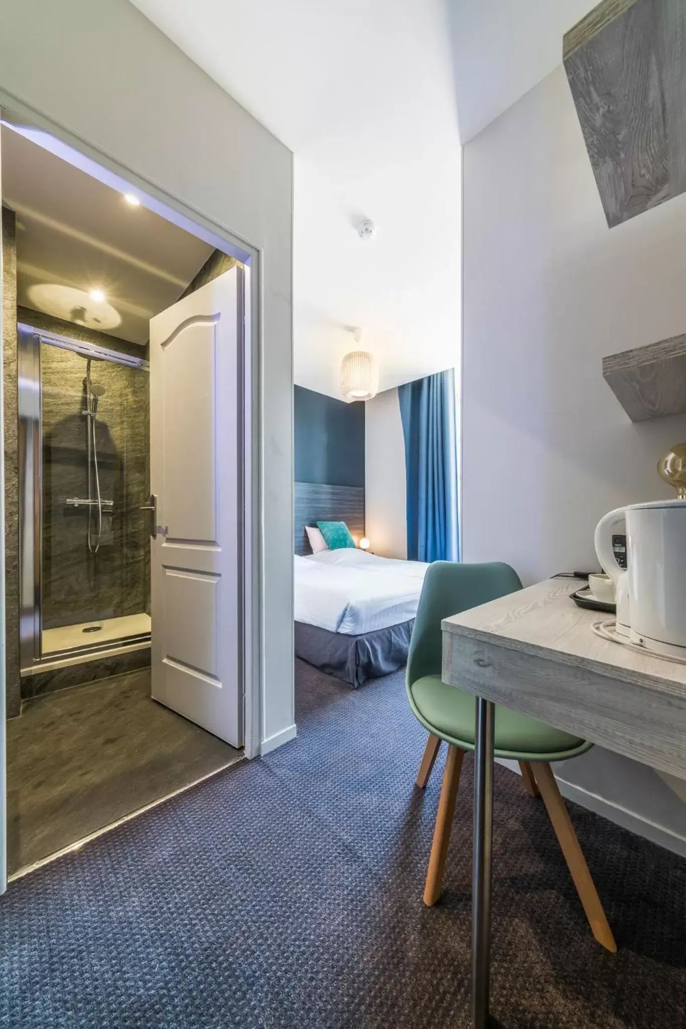 Twin Room in BDX Hôtel - Gare Saint-Jean Twin Room in BDX Hôtel - Gare Saint-Jean