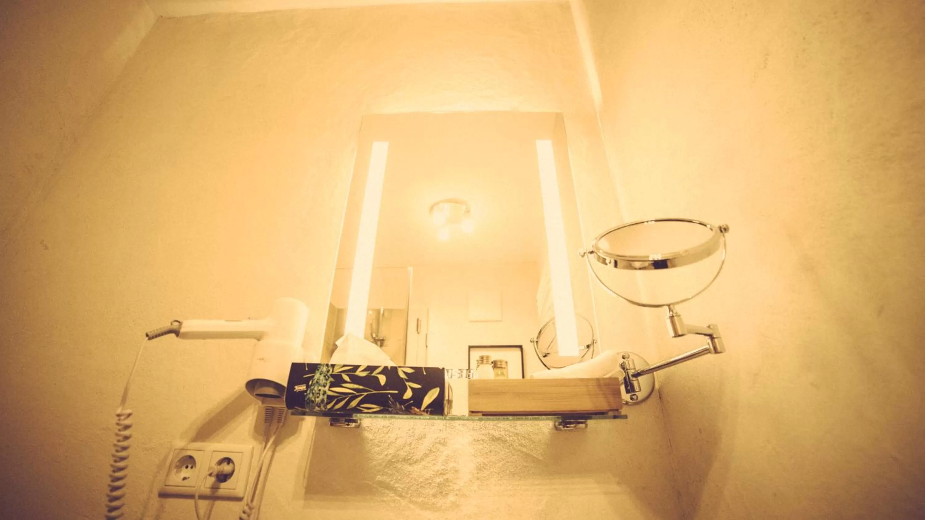 Bathroom in Hotel Rote19